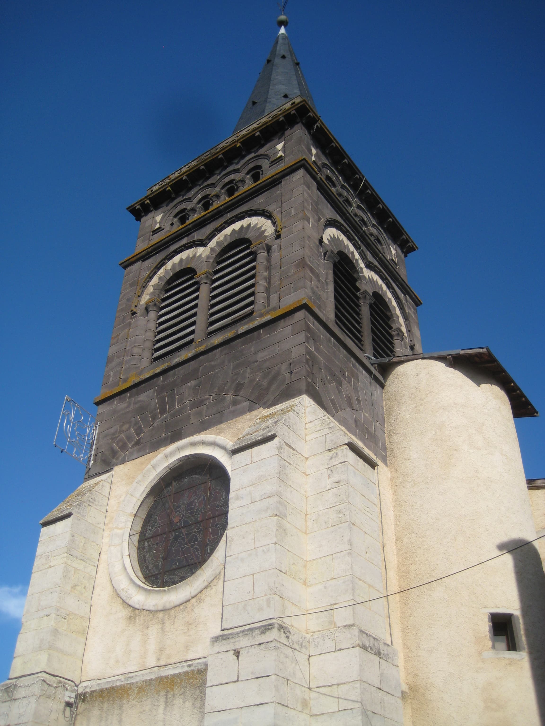 Église Saint-Genès-le-Comte