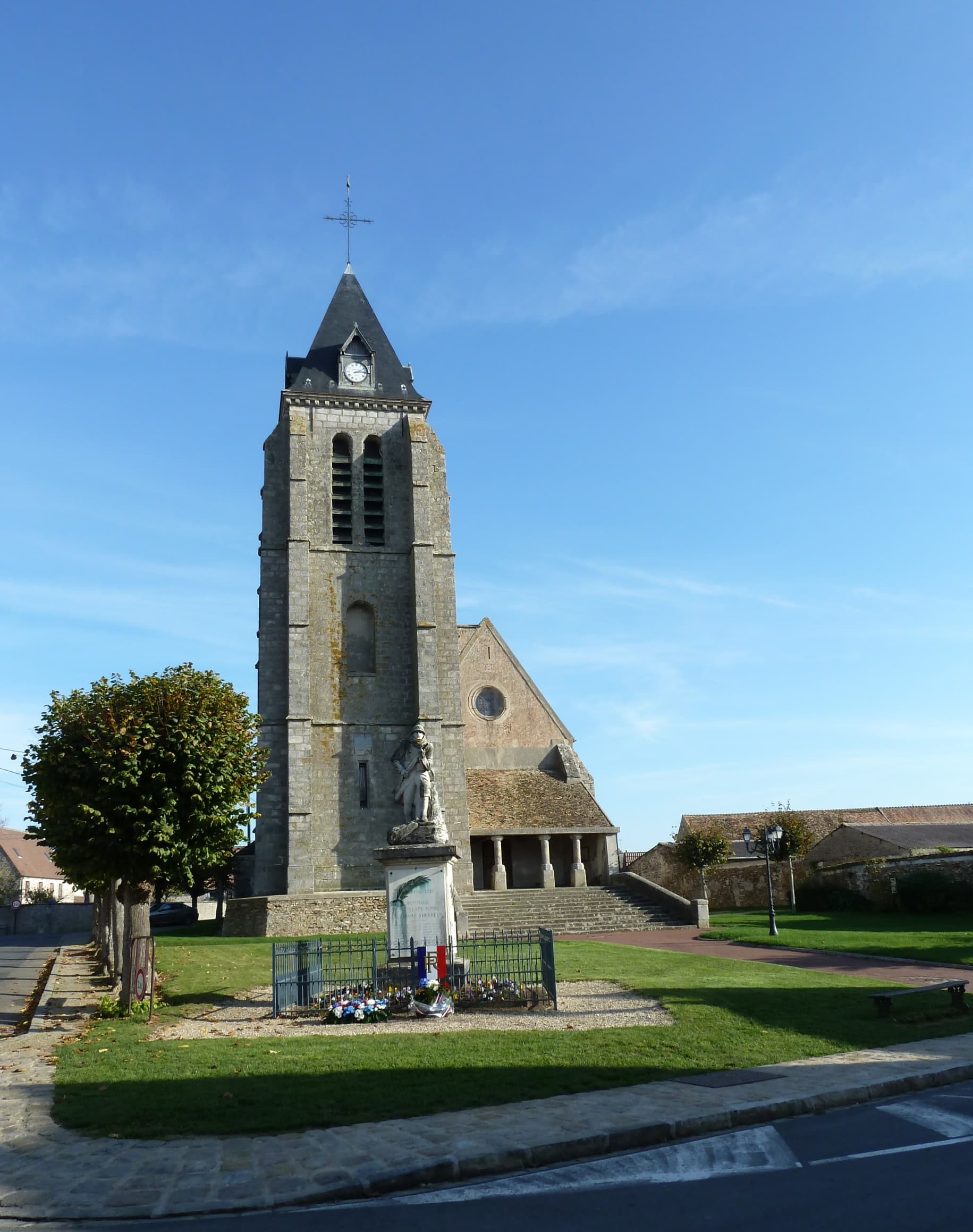 Église Saint-Germain de Bombon