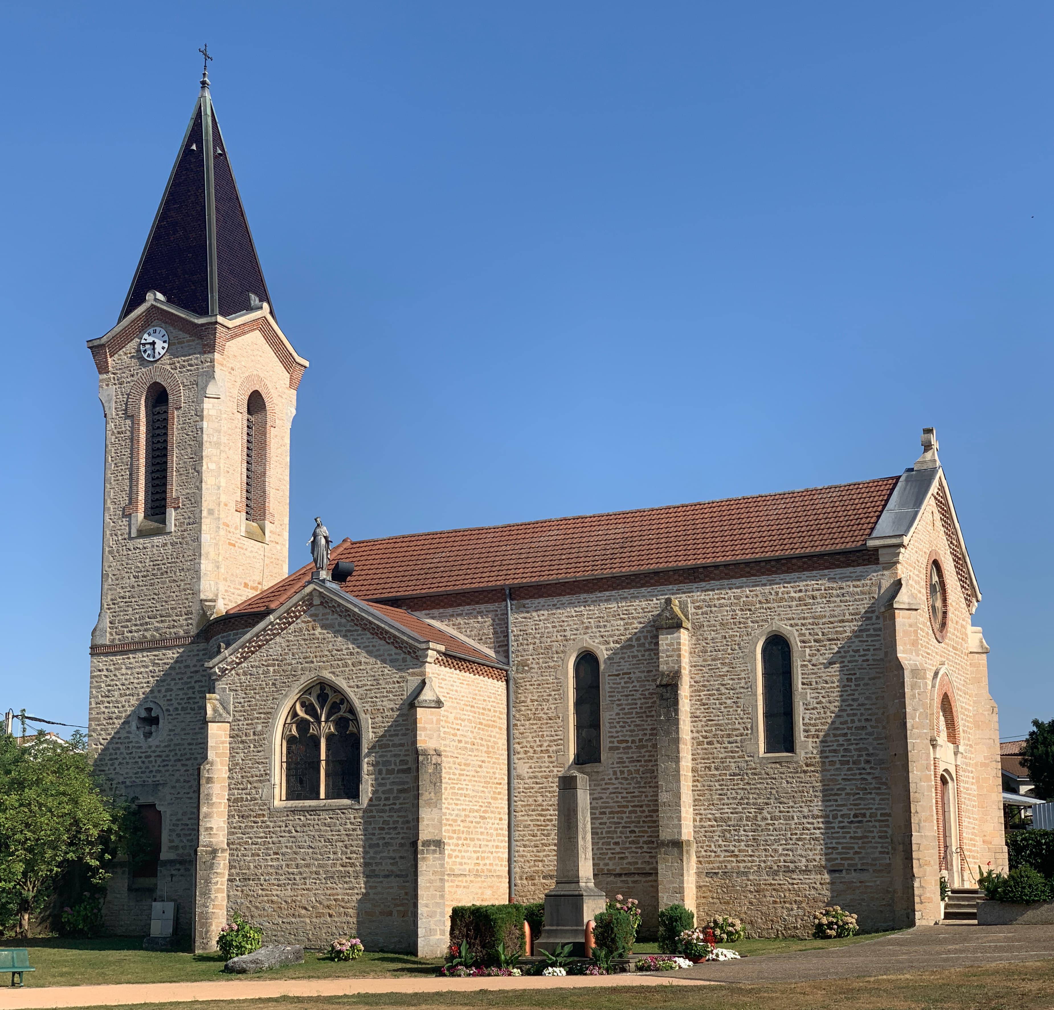 Église Saint-Bonnet de Toussieux