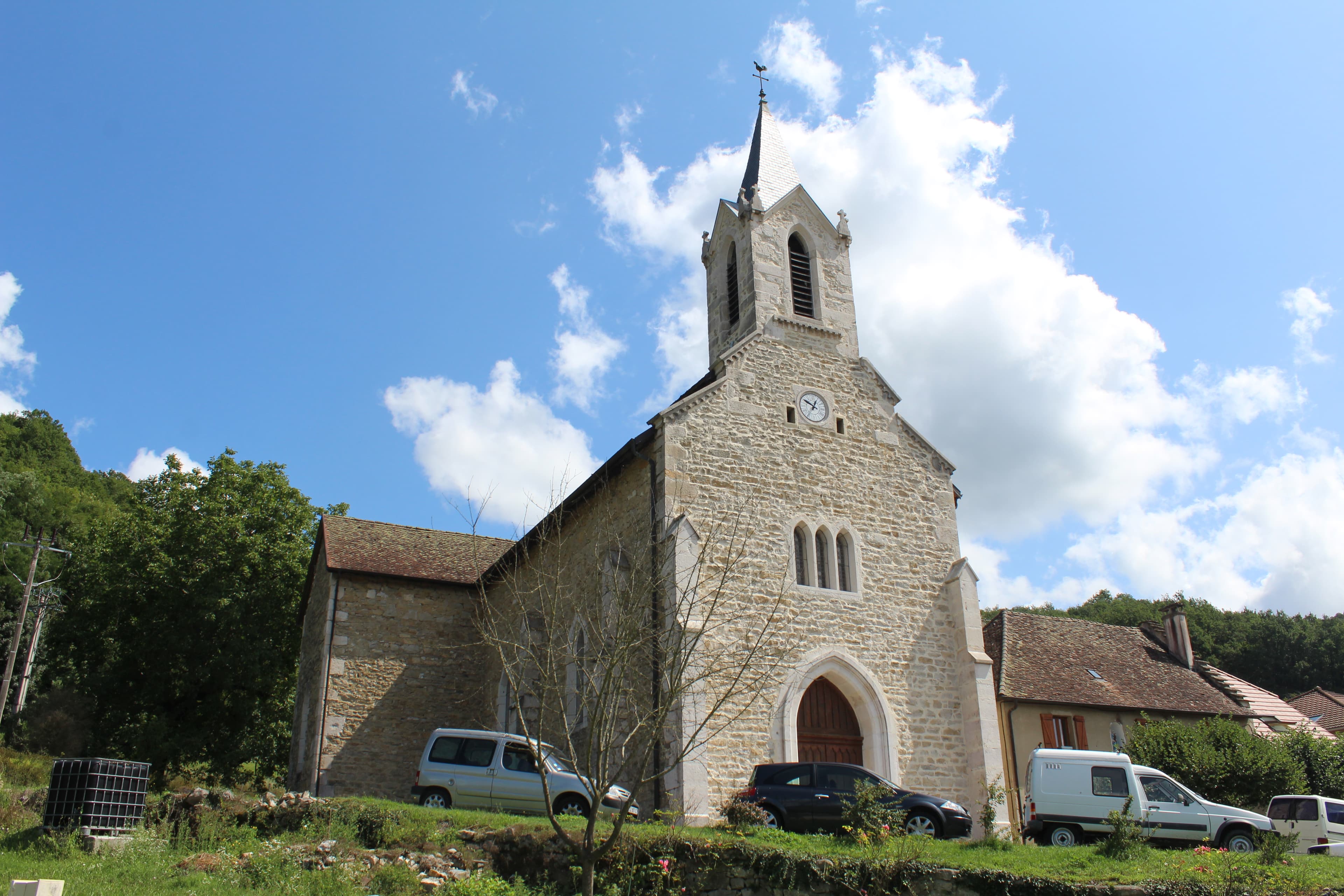 Église Saint-Pierre de Magnieu