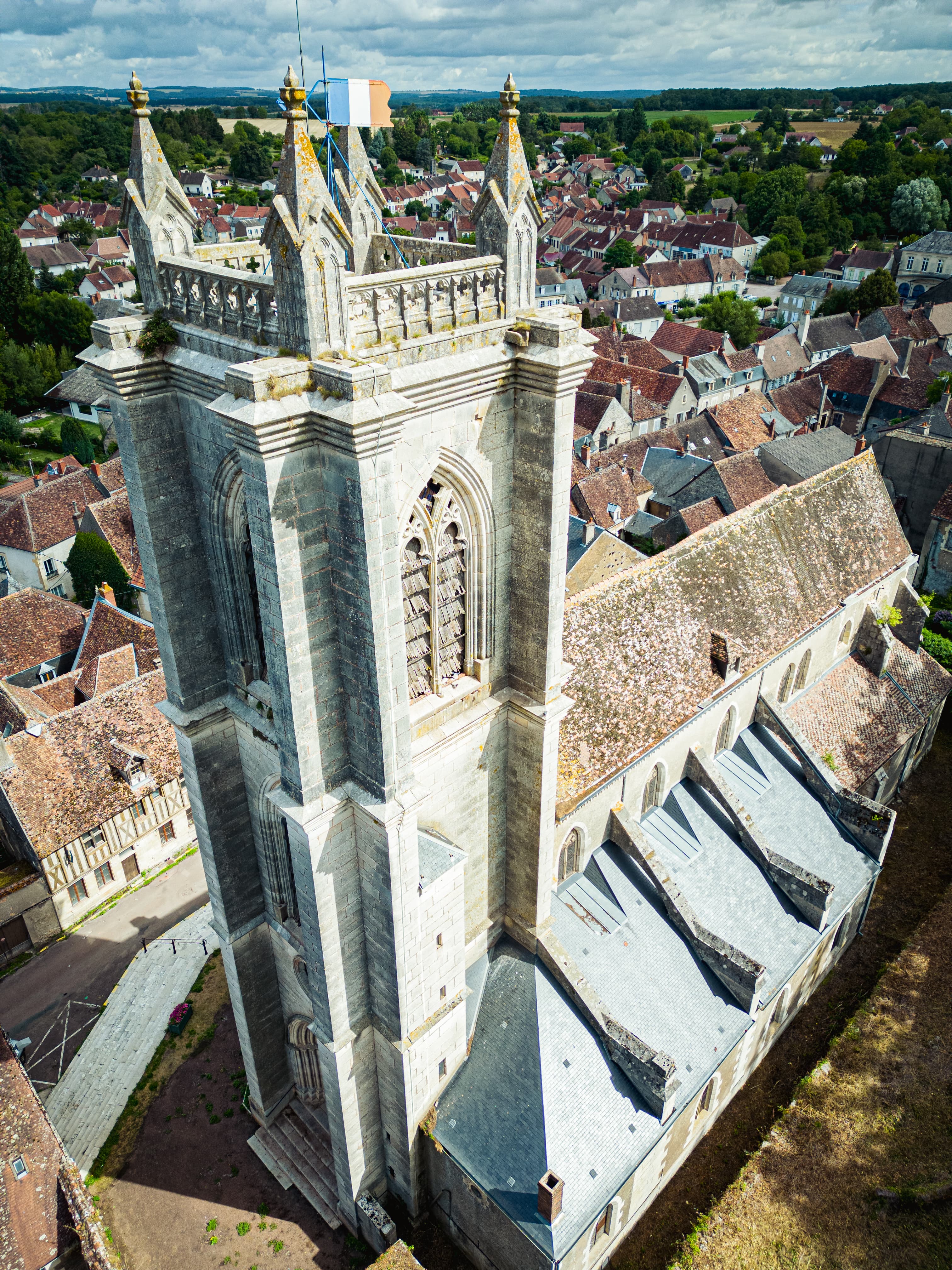 Église Saint-Caradeuc de Donzy