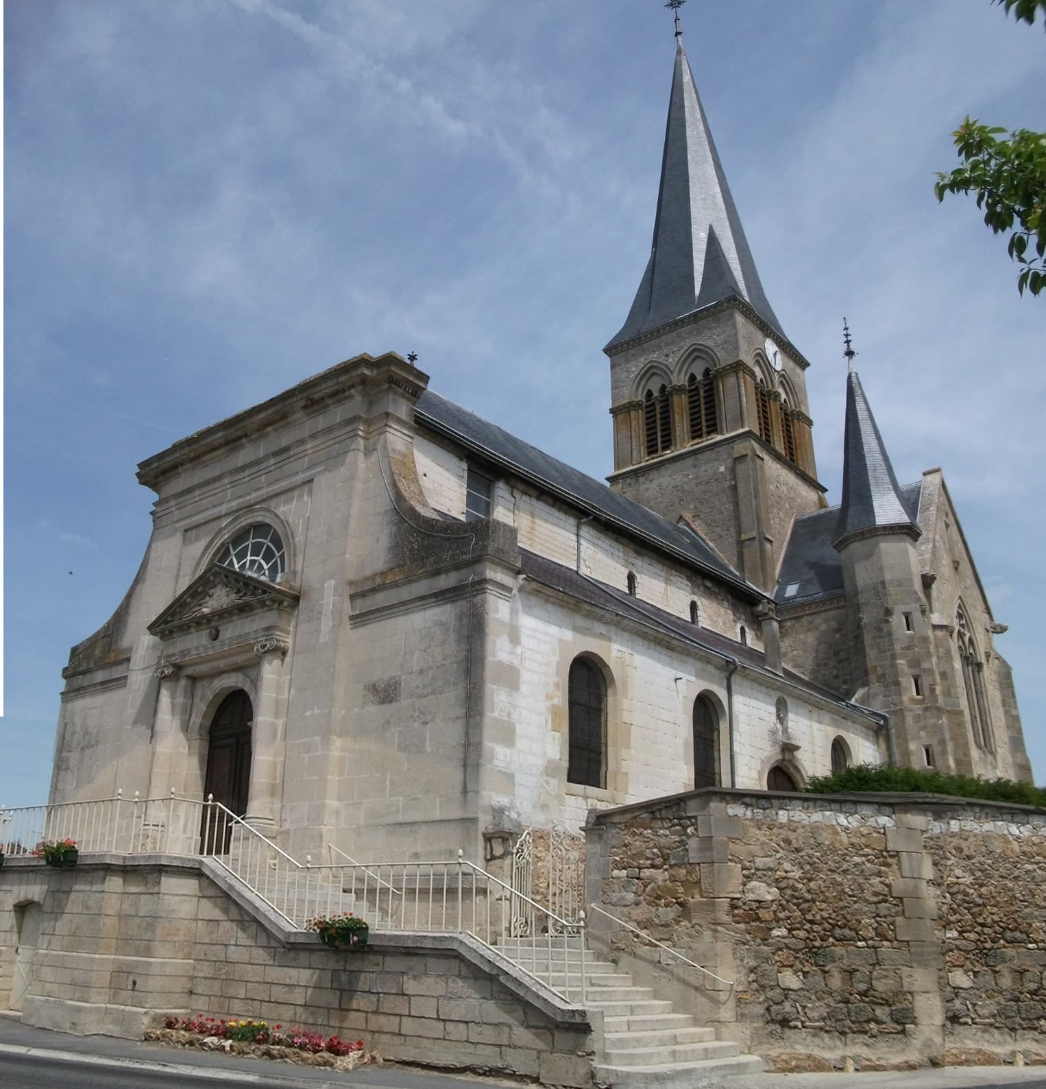 Église Notre-Dame à Juvigny