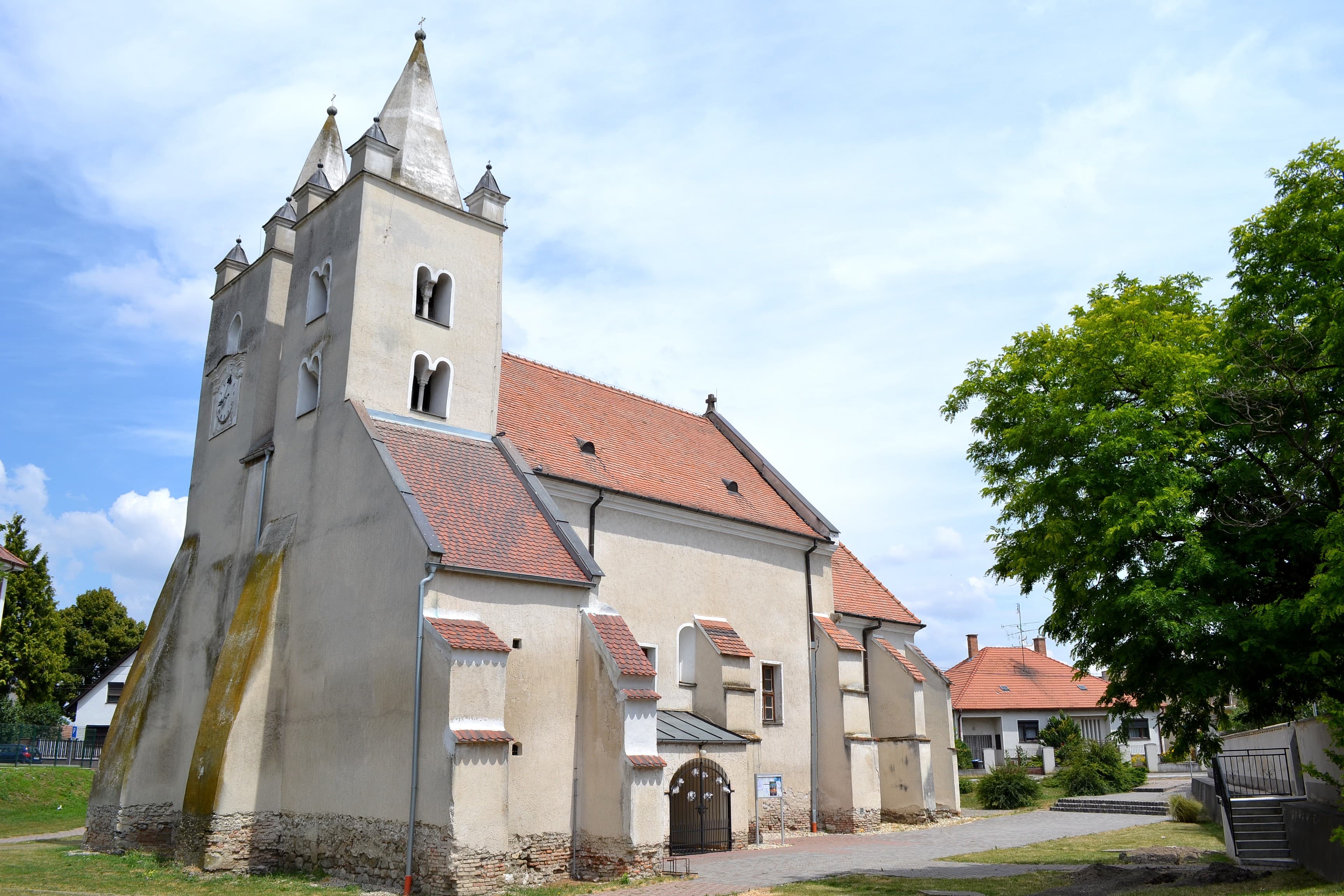 Saint James' the Elder church (Štvrtok na Ostrove)