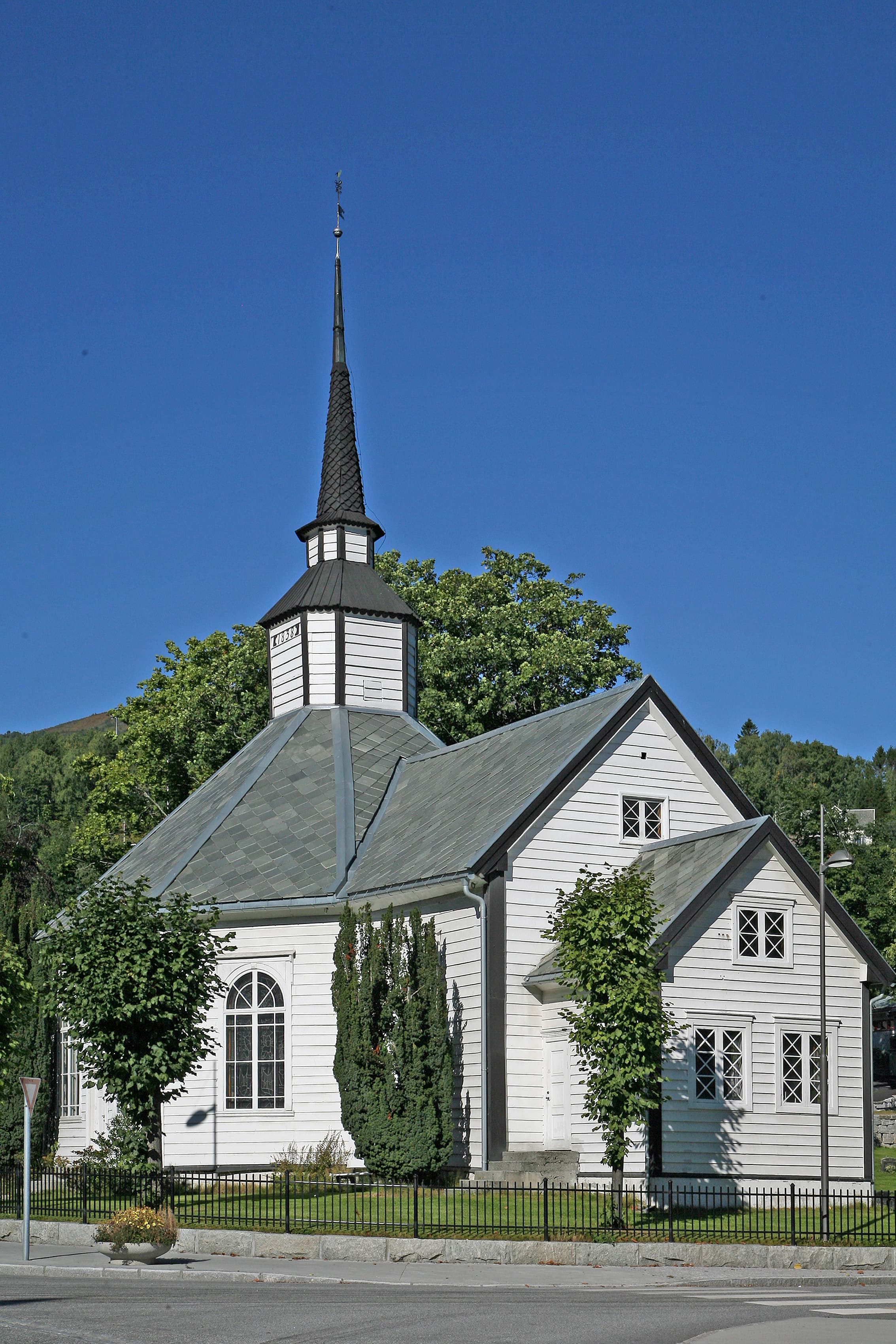 Stranda Church