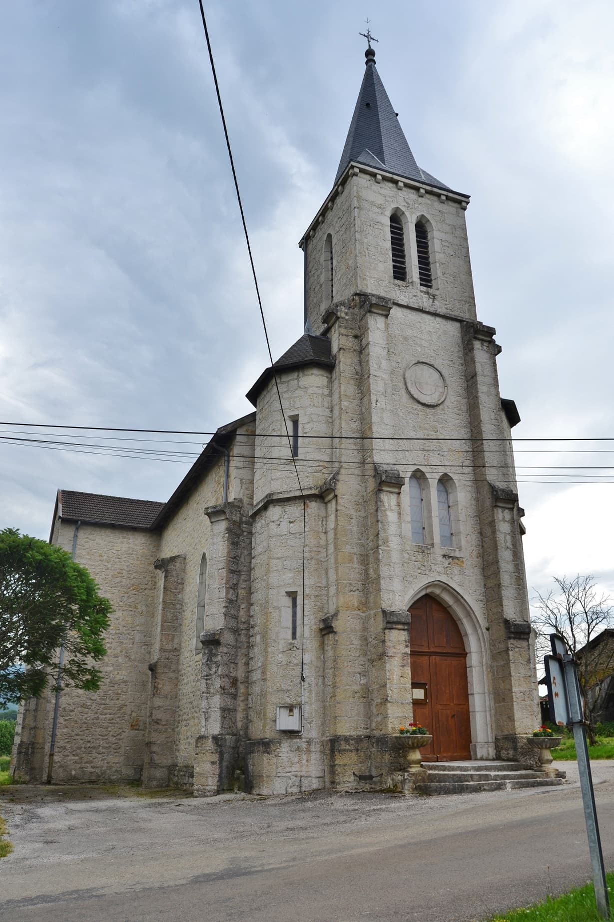 Église Saint-Alban de Chamagnat