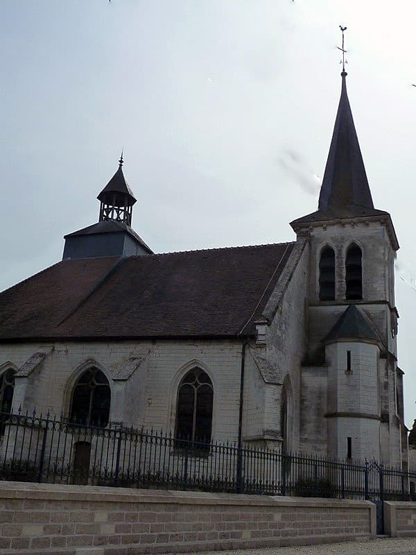 église Saint-Pierre de Dosnon