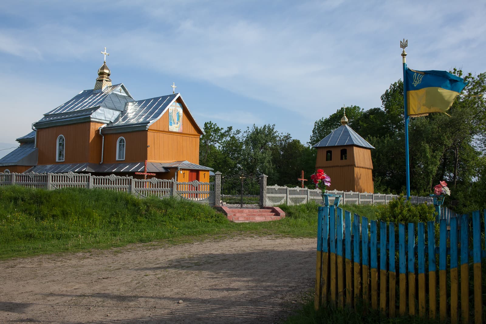 Exaltation of the Holy Cross church, Velyki Mokriany