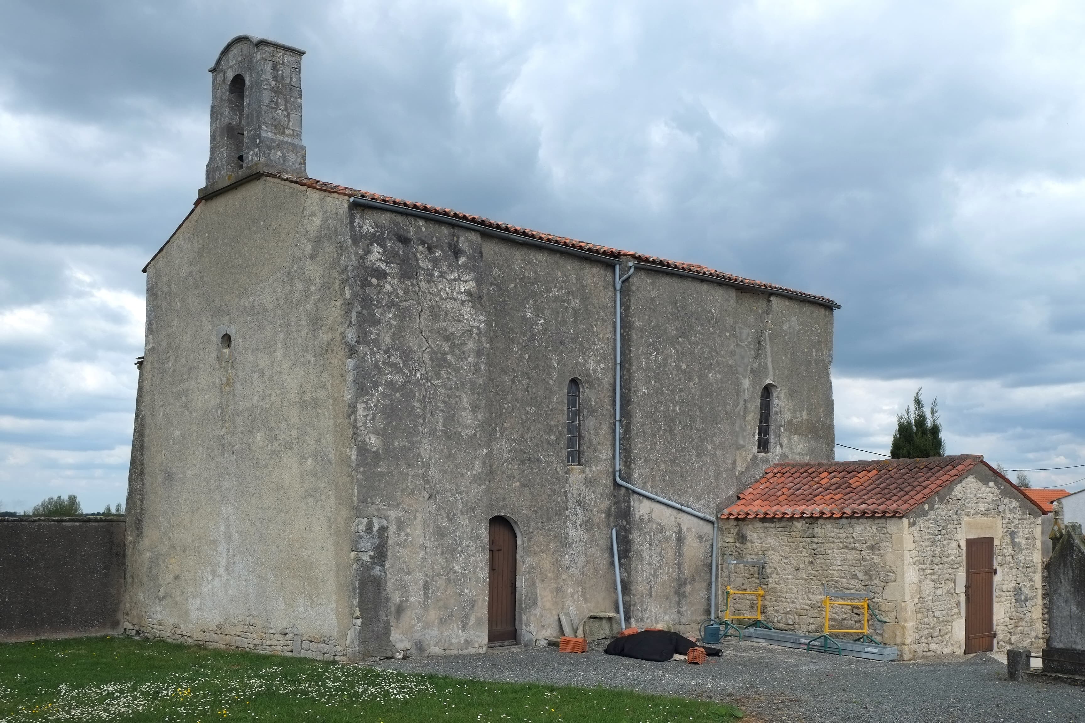 église Saint-Pierre d'Anais
