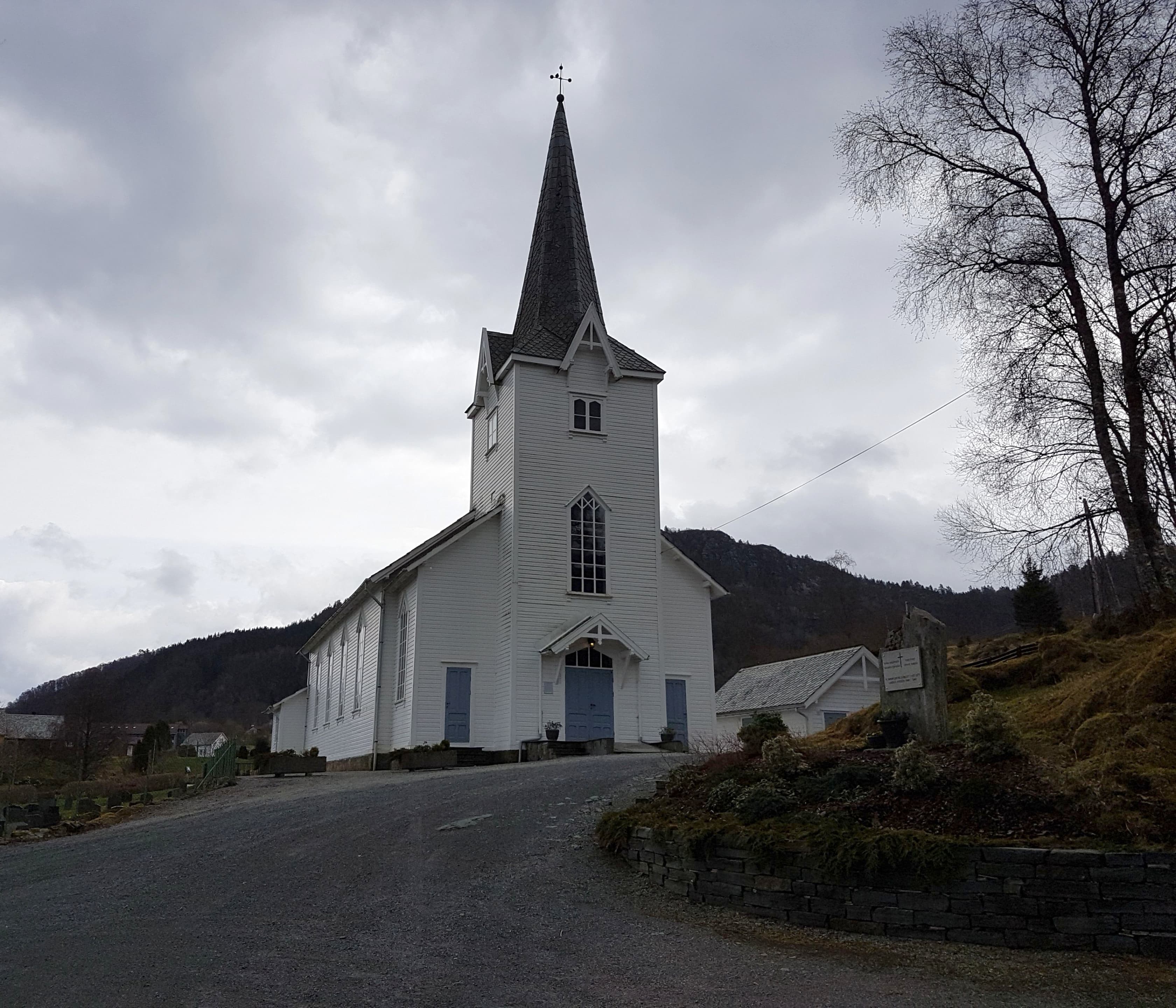 Tysnes Church