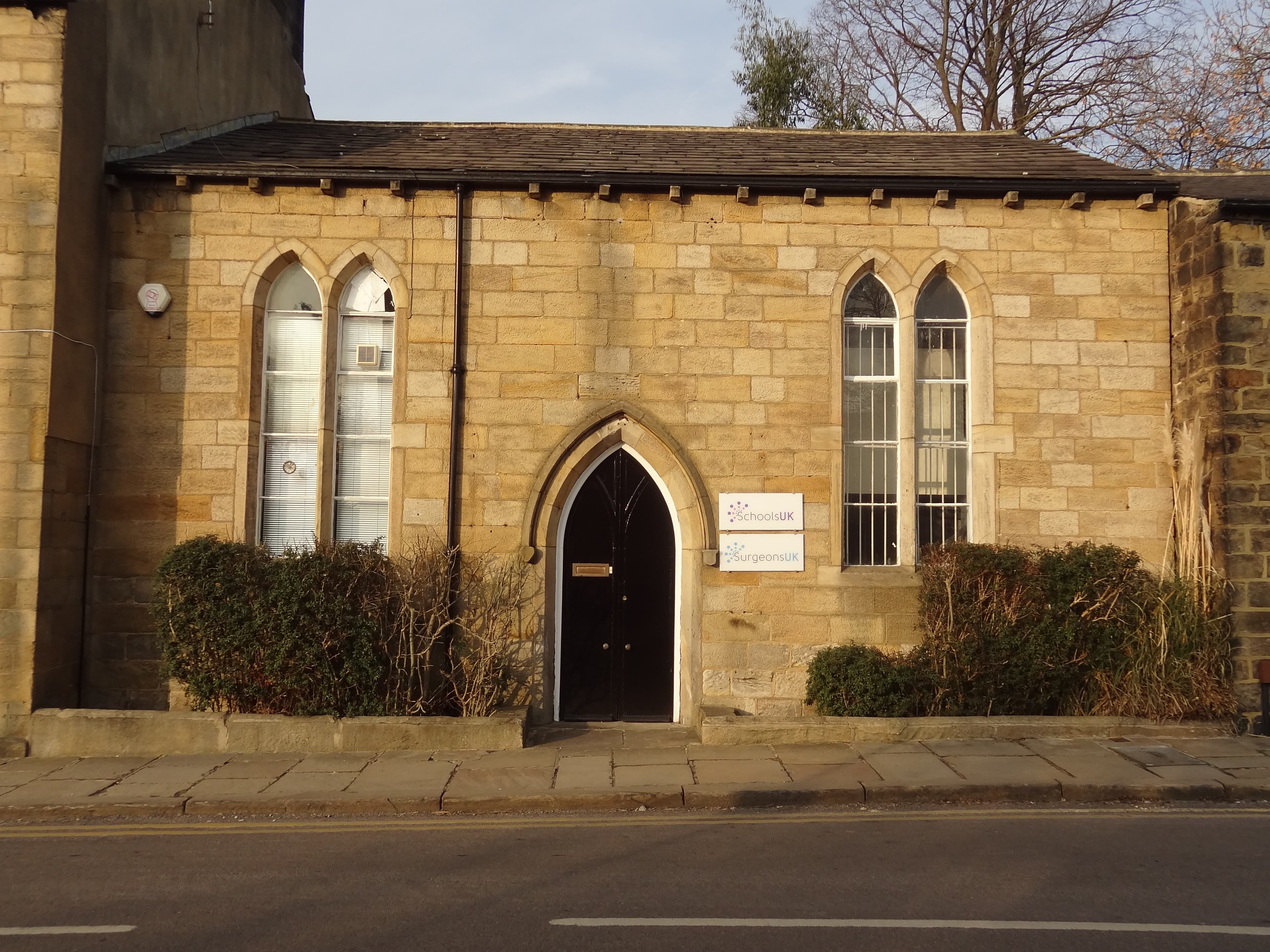 1A, Moor Road