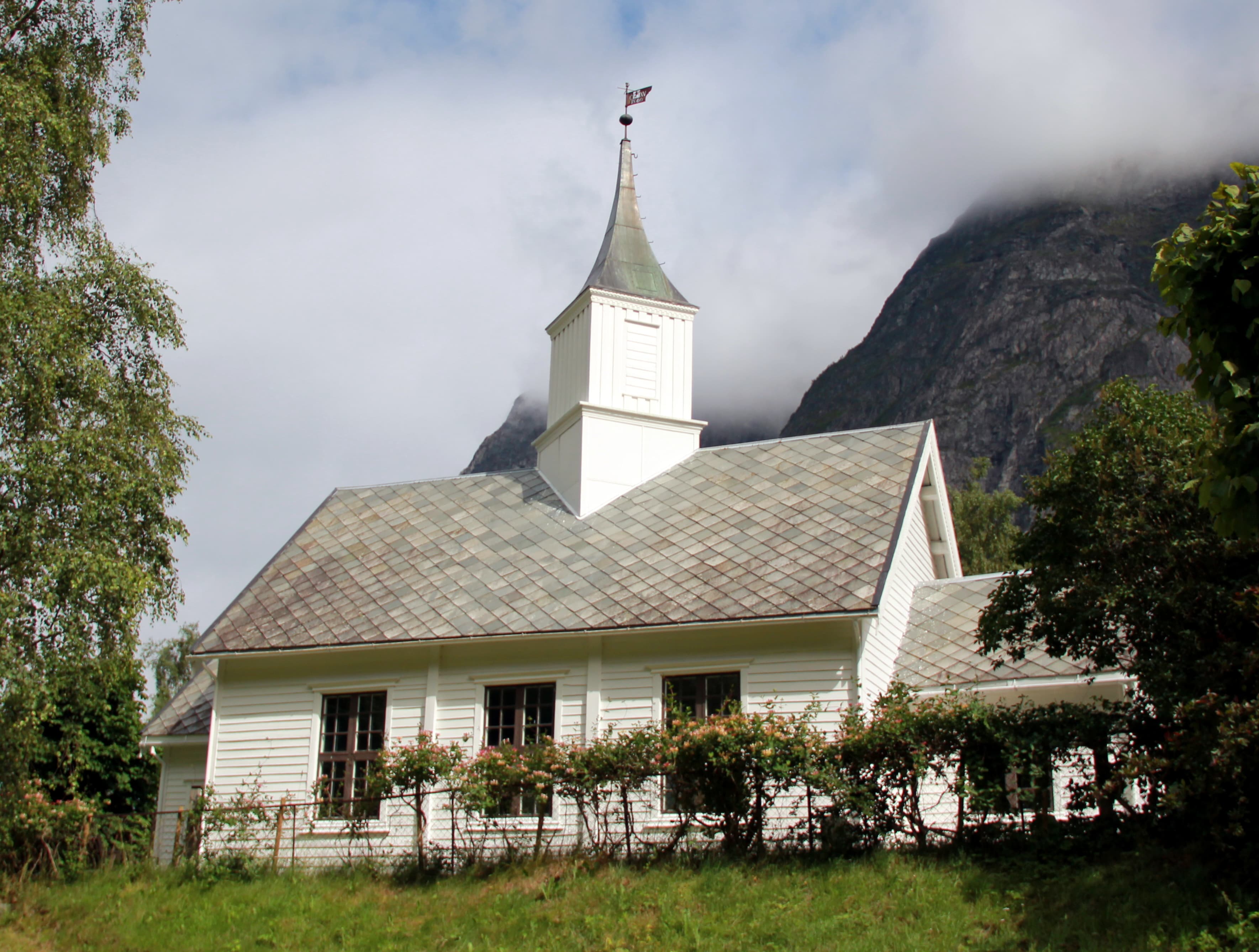 Eikesdal Church