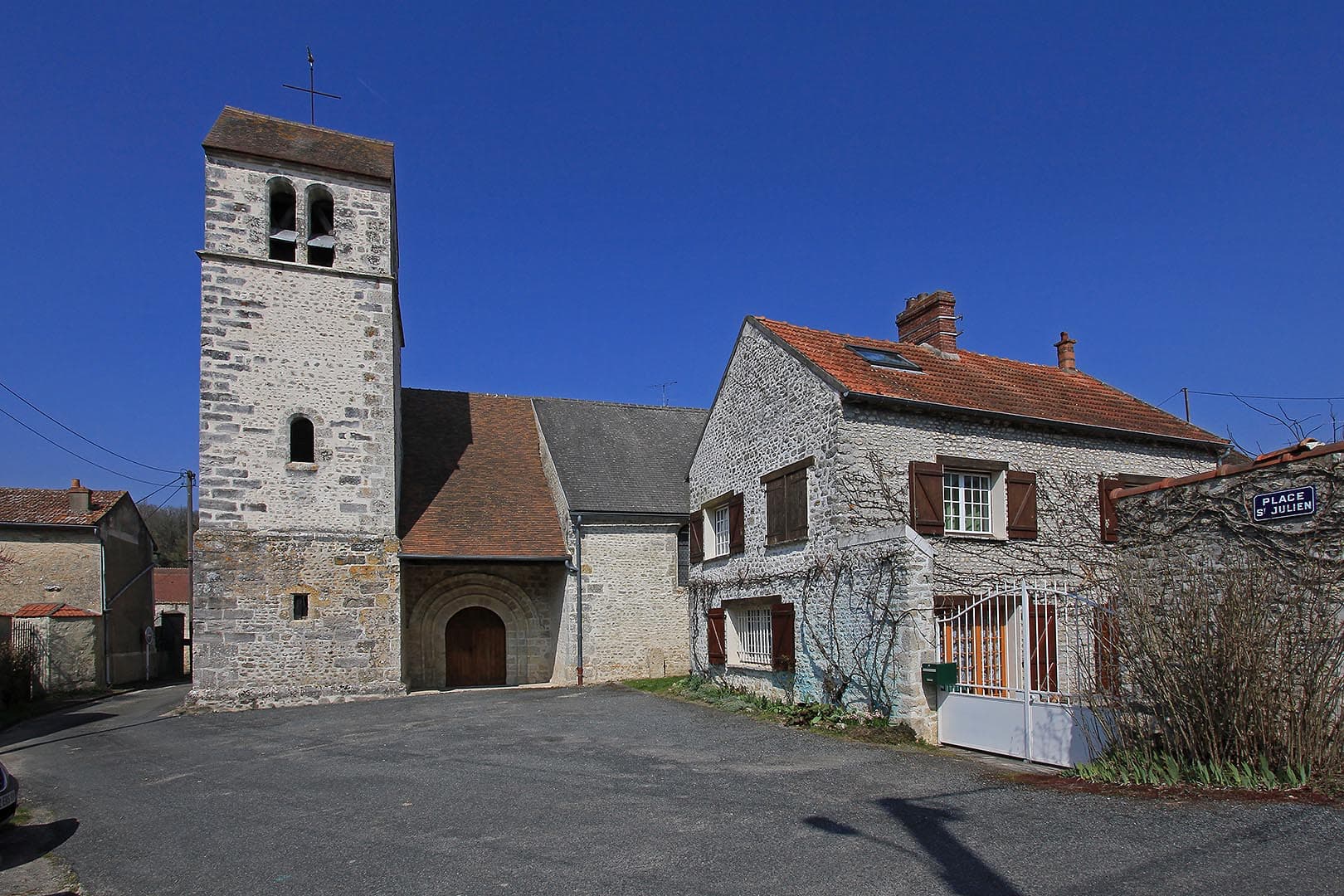 église Saint-Julien-le-Pauvre d'Abbéville-la-Rivière