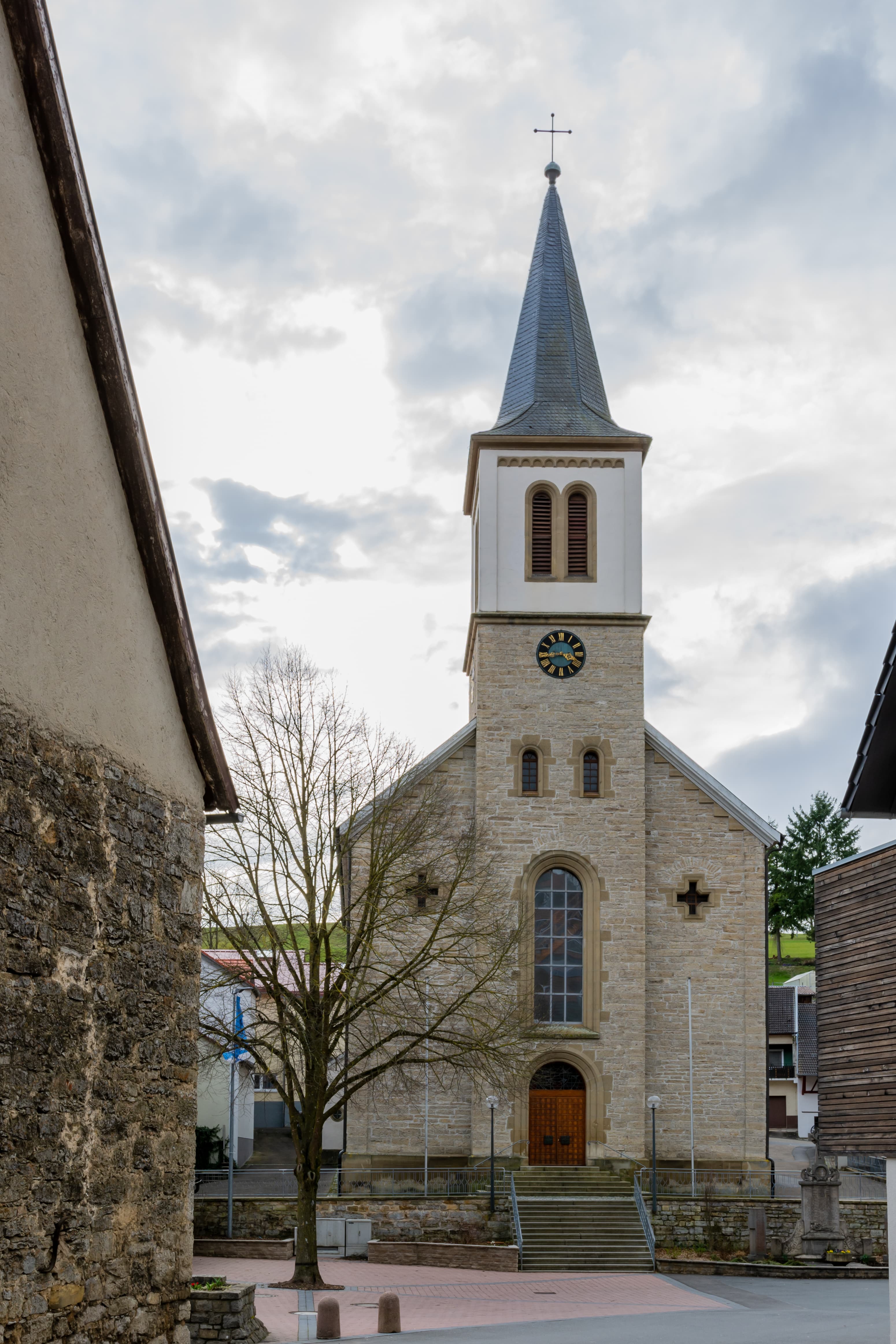 Kirche Zum Heiligsten Altarsakrament Oberginsbach