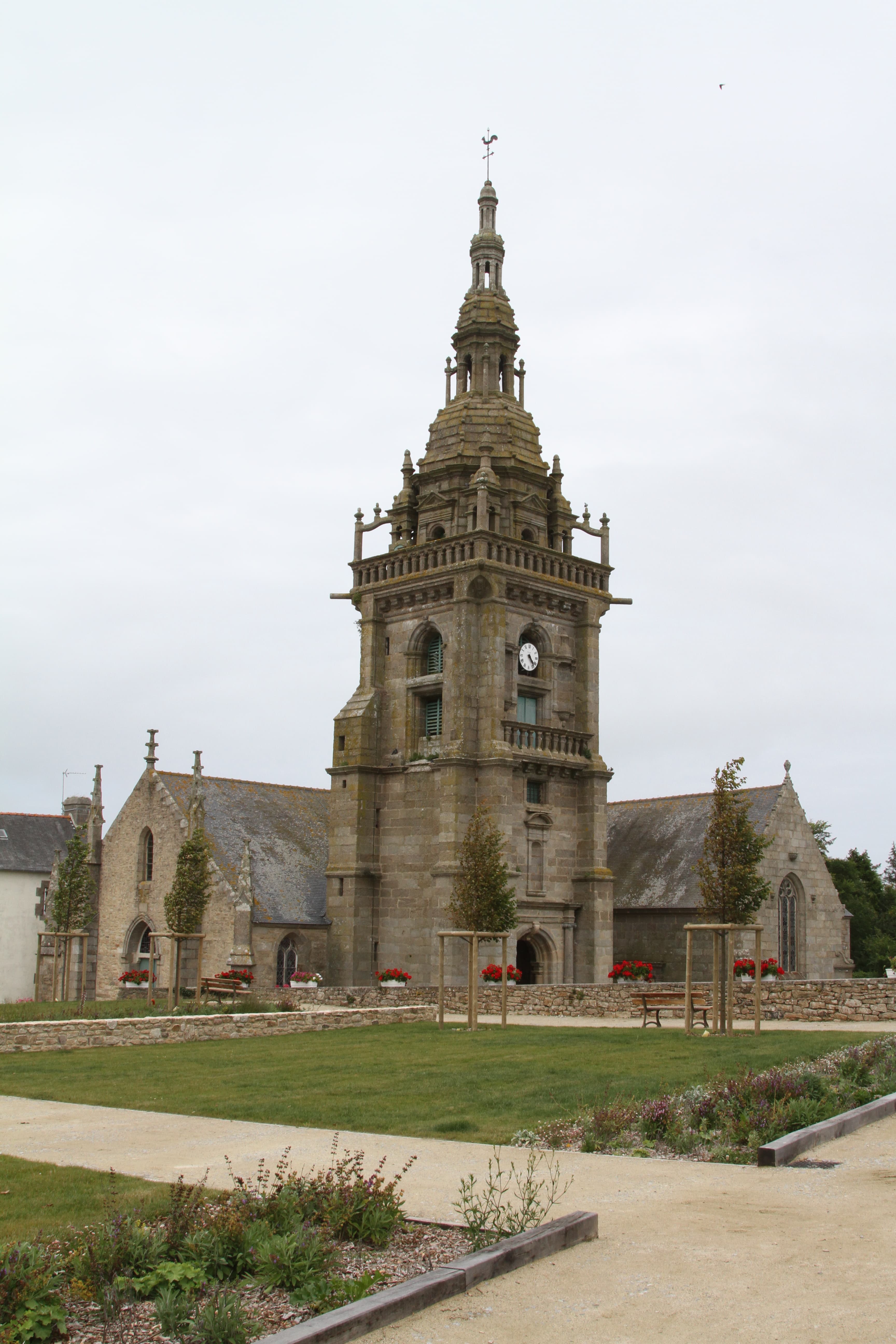 Église de Lampaul-Ploudalmézeau
