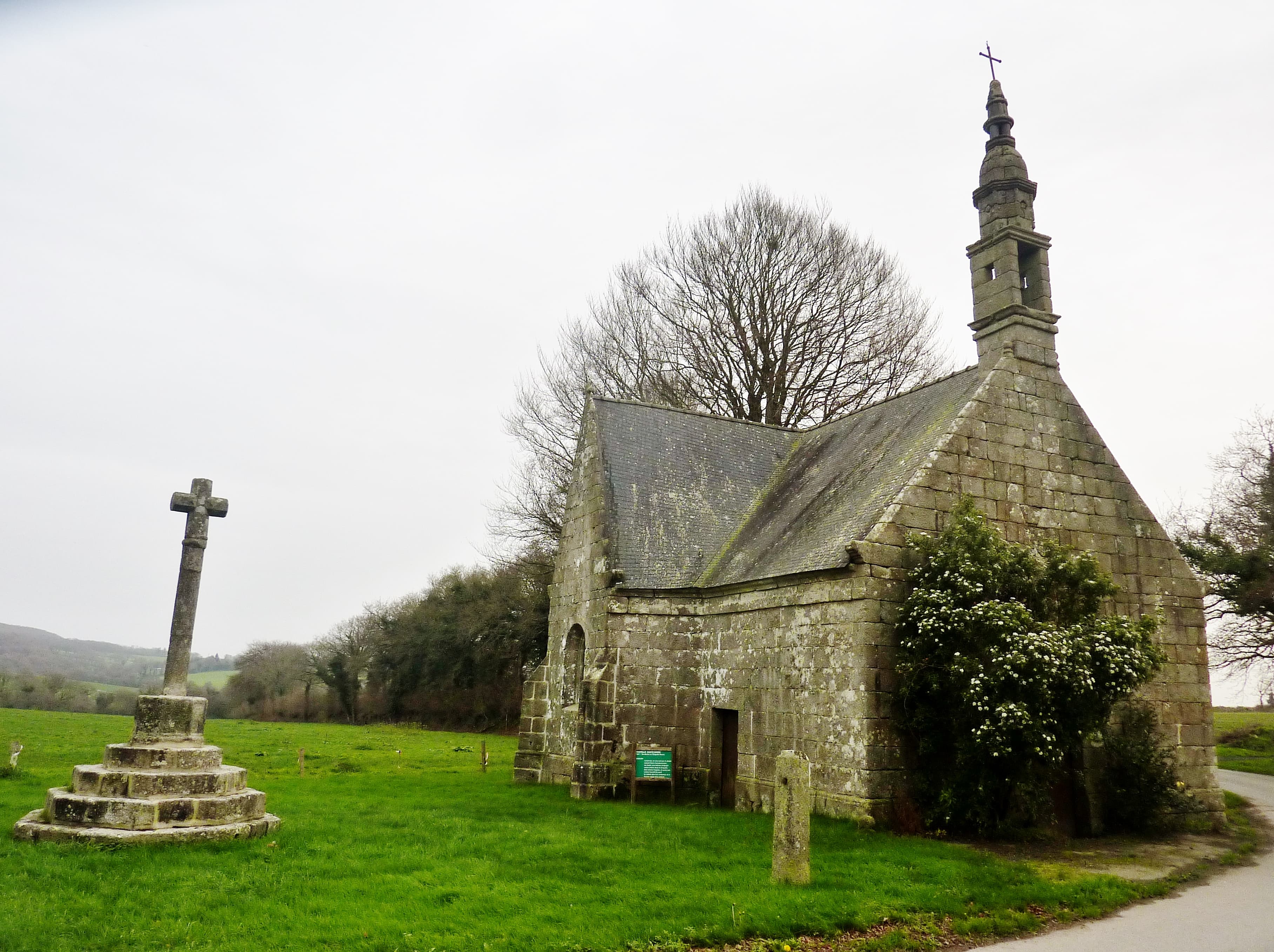 chapelle Sainte-Barbe de Locarn