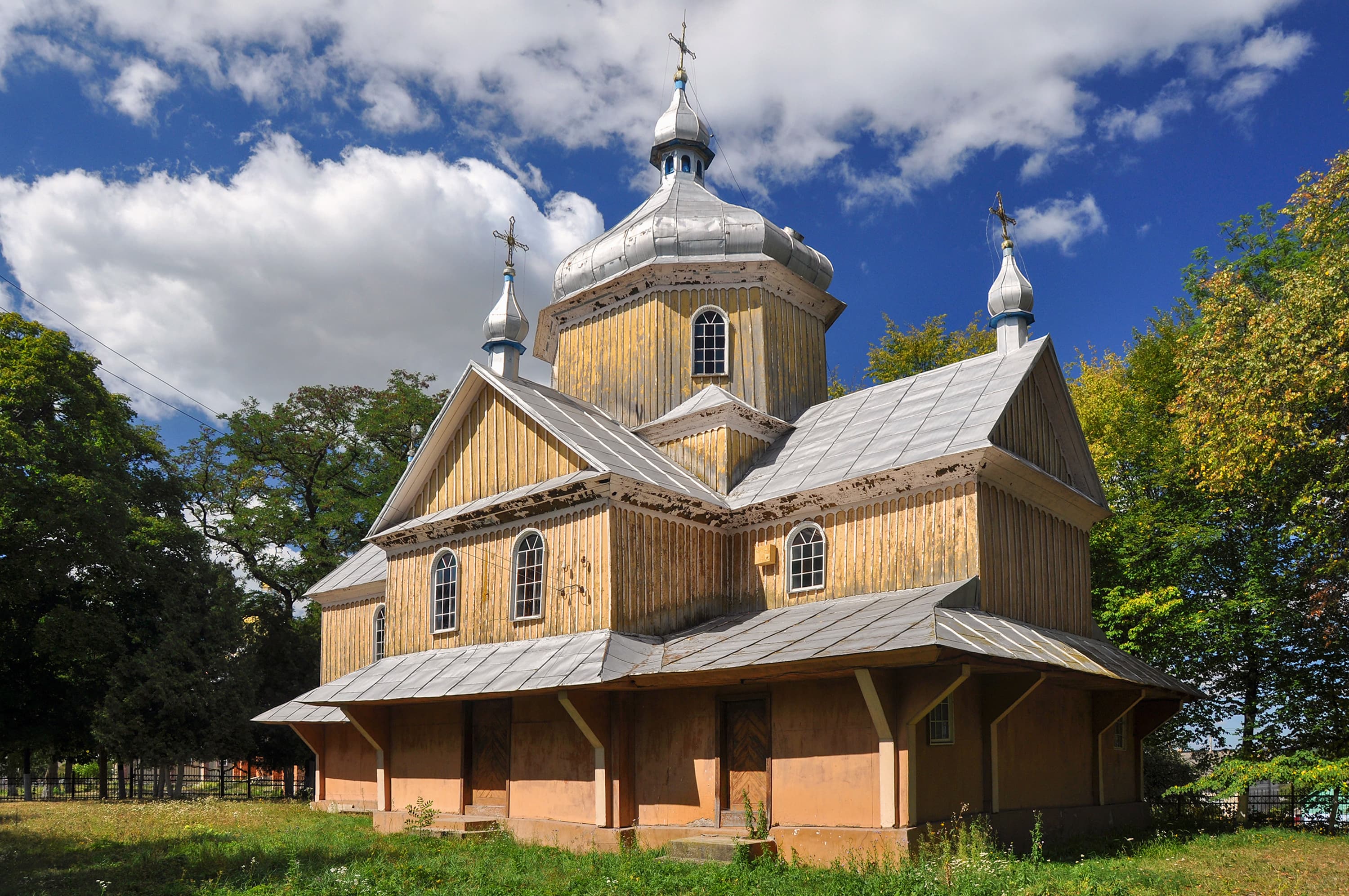 Saint Vasyliy Velykyi church, Vysoke