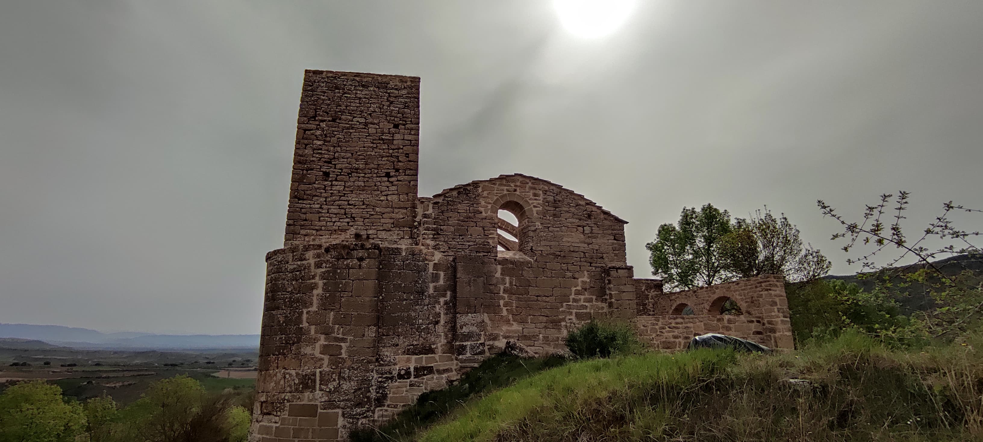 Iglesia de Santa Elena de Abaiz