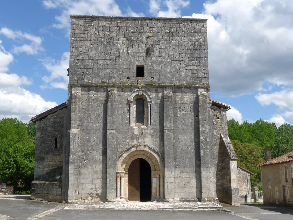 Église Saint-Caprais d'Agris