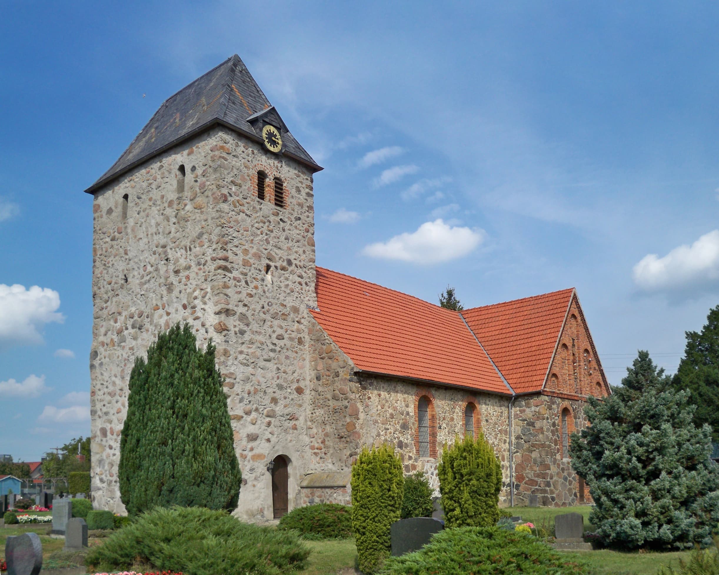 Protestant Church (Ahlum)
