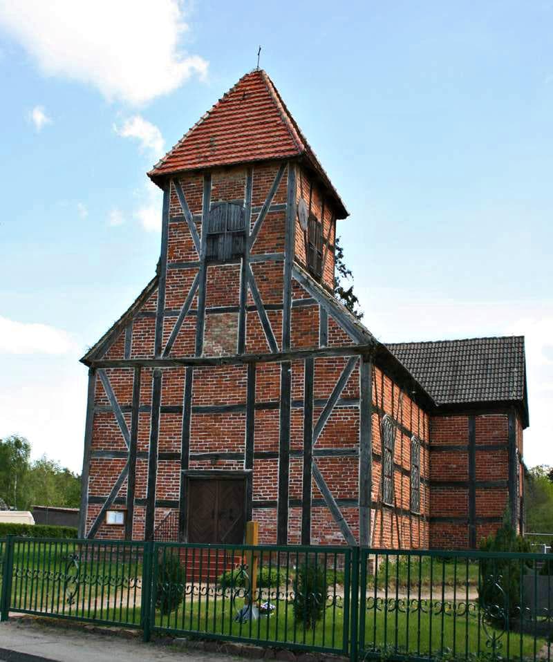 Protestant Church (Ahrensberg, Wesenberg)