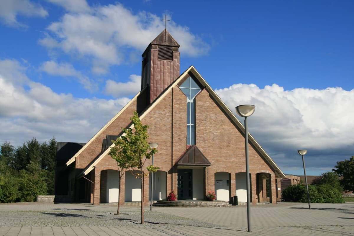 Aksdal Church