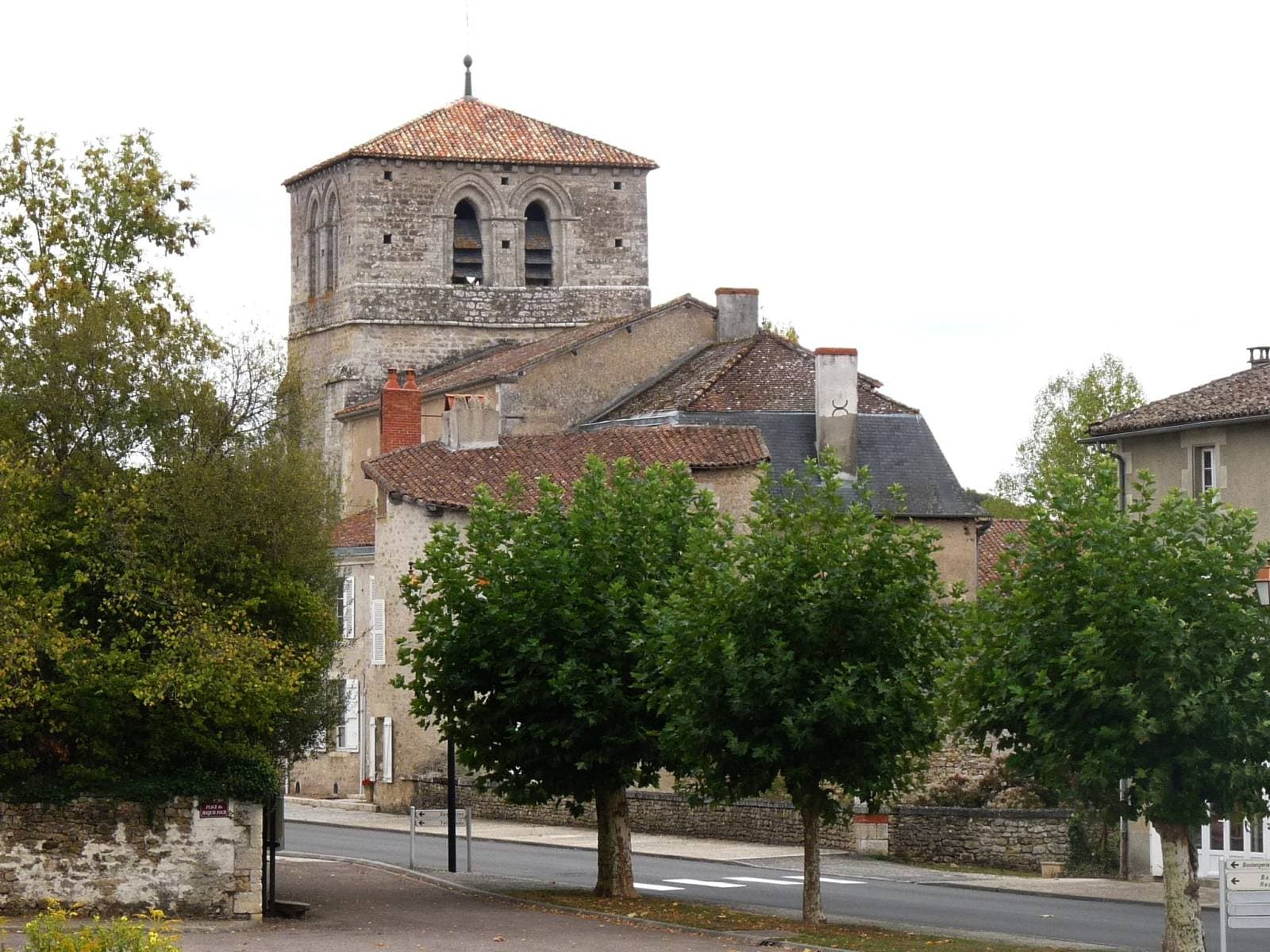 église Notre-Dame d'Alloue