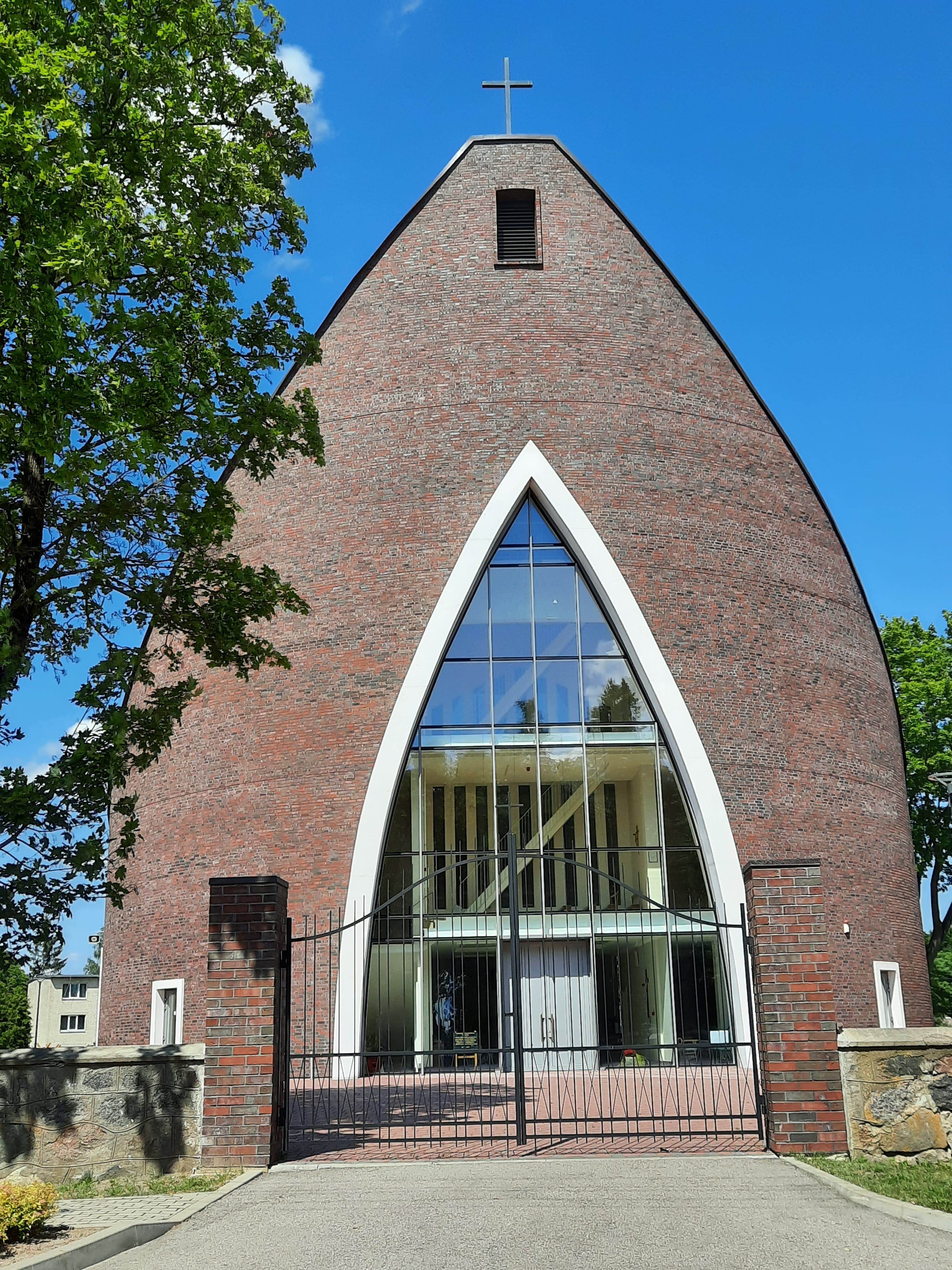Church of St. Anne, Alvitas