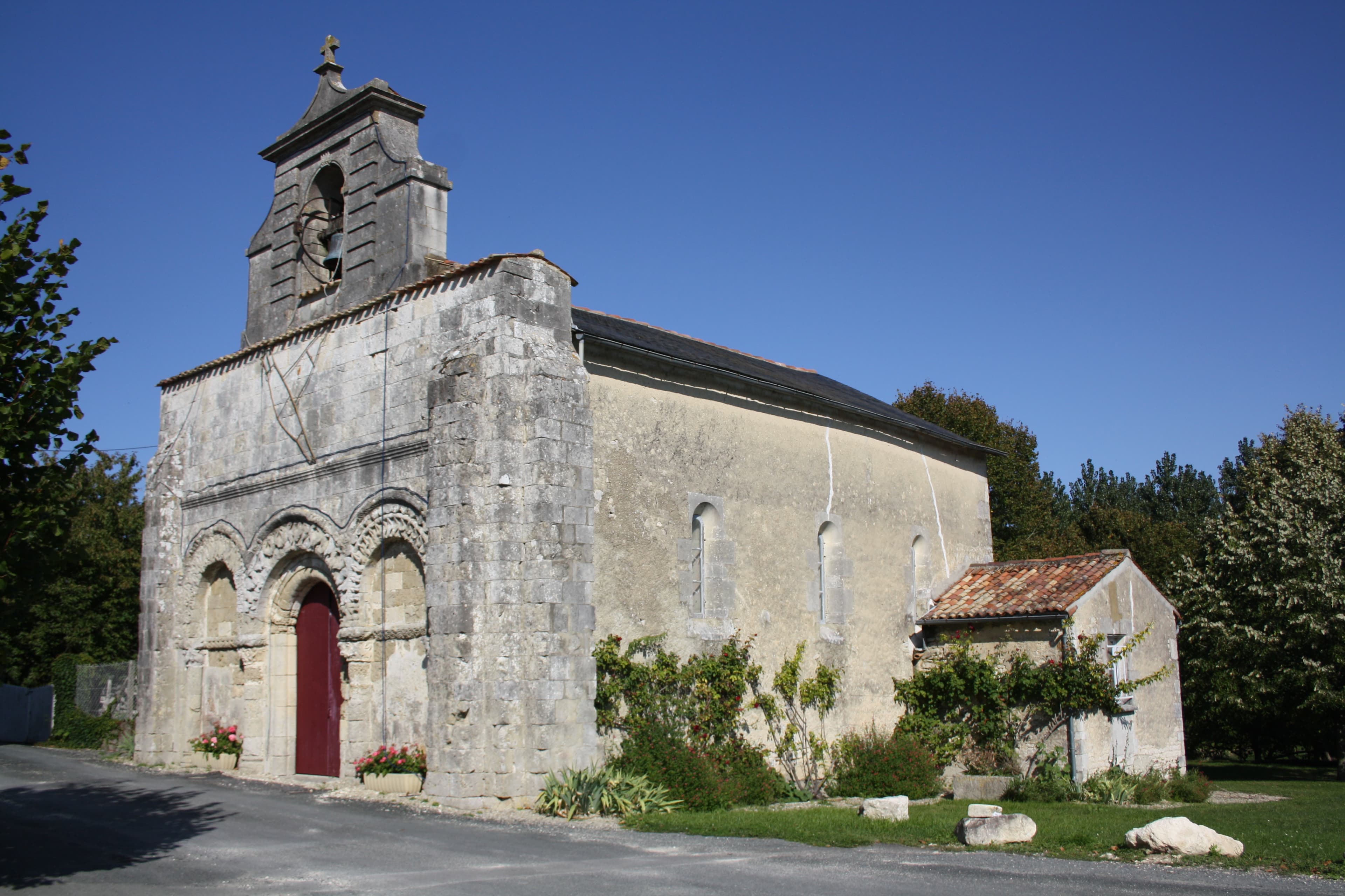 Église Saint-Maxime d'Antezant