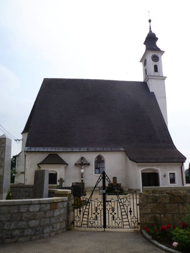 Pfarrkirche hl. Ägidius und Friedhof, Antiesenhofen