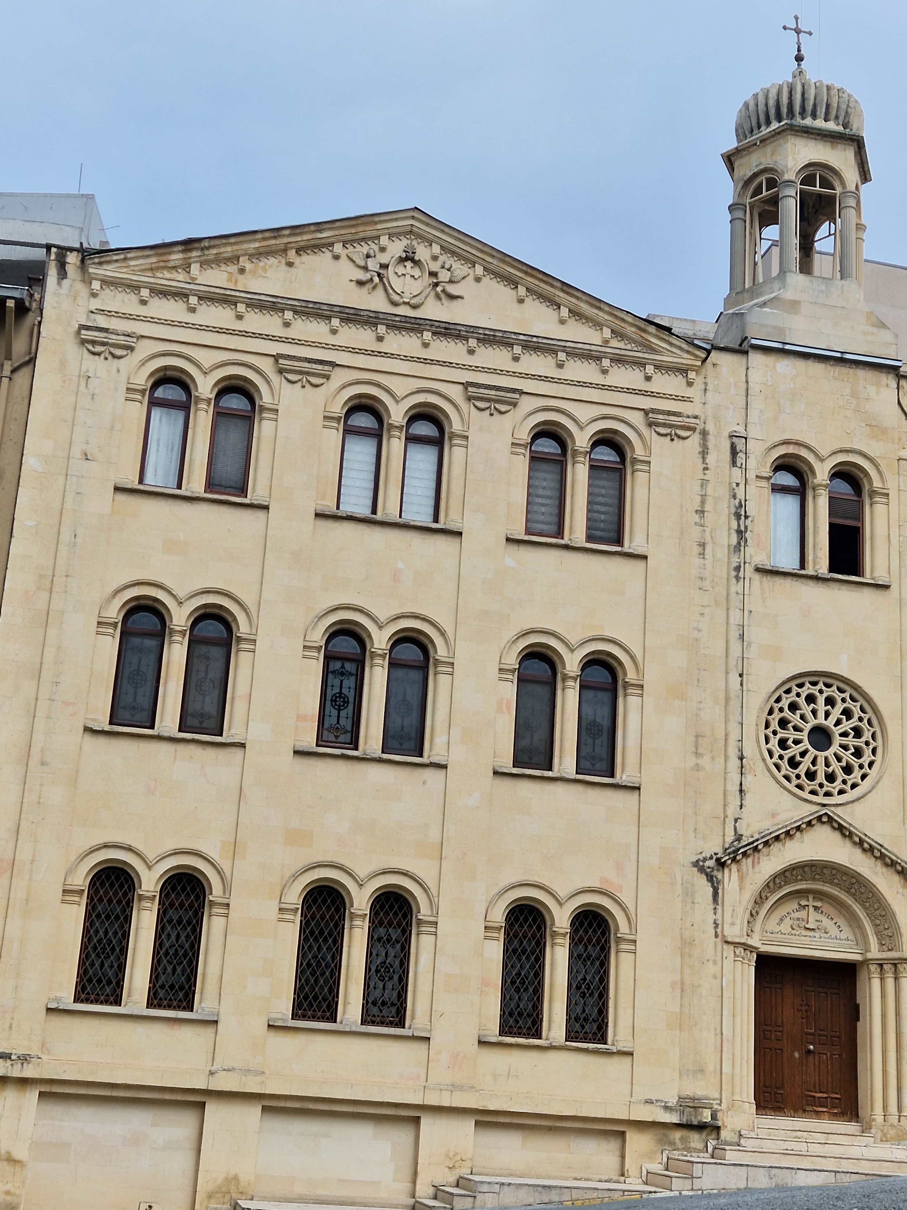 Tarlabaşı Meryemana Metropolitan Church