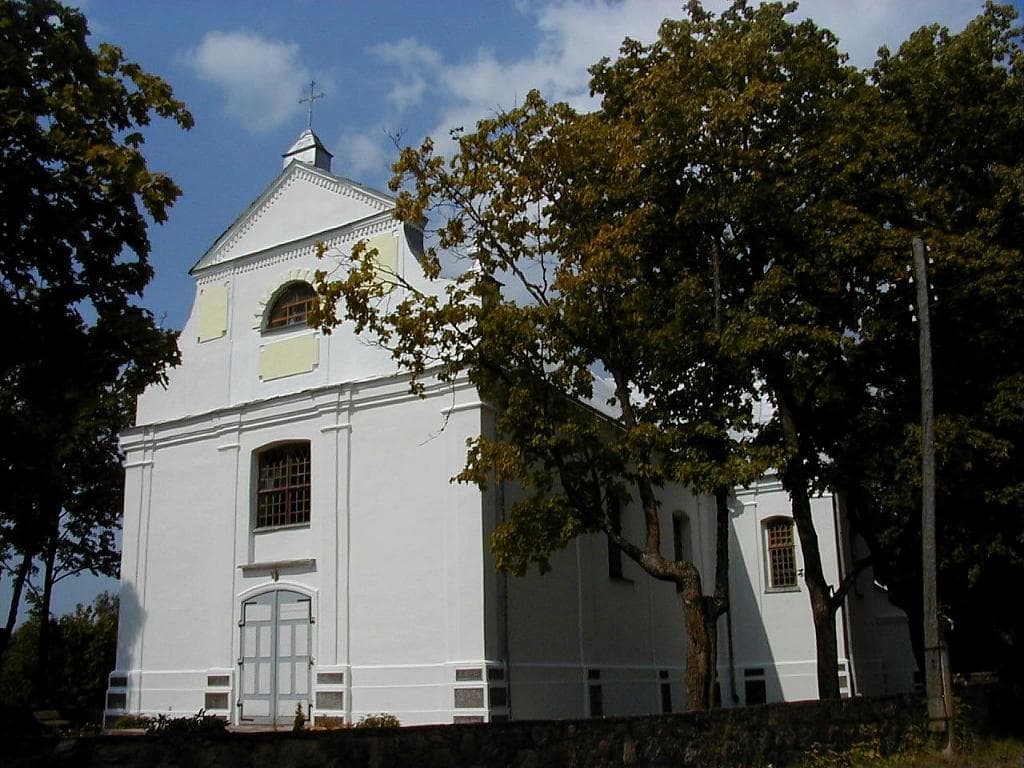 Roman Catholic church in Asūne