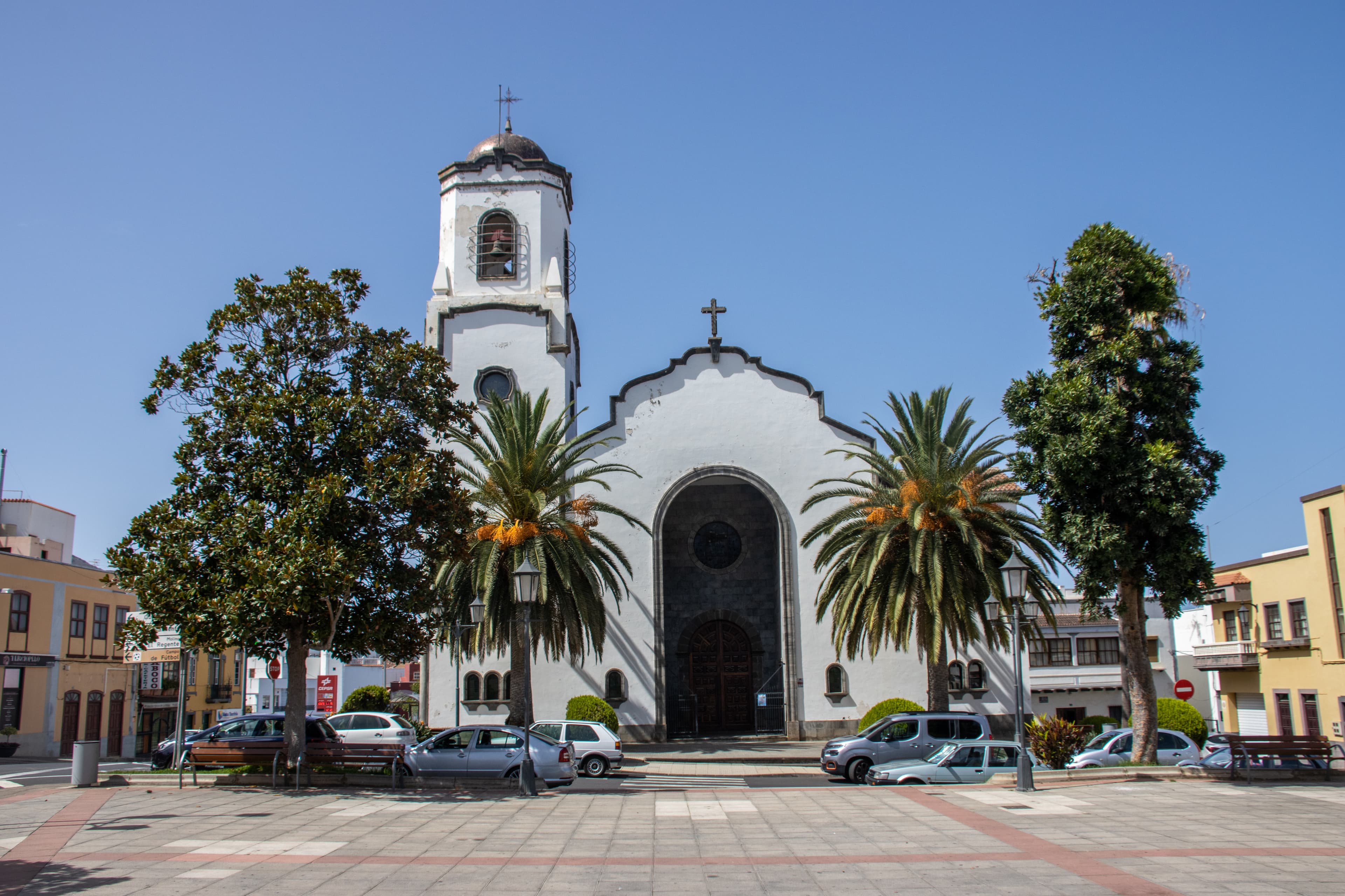 Iglesia de Monserrat