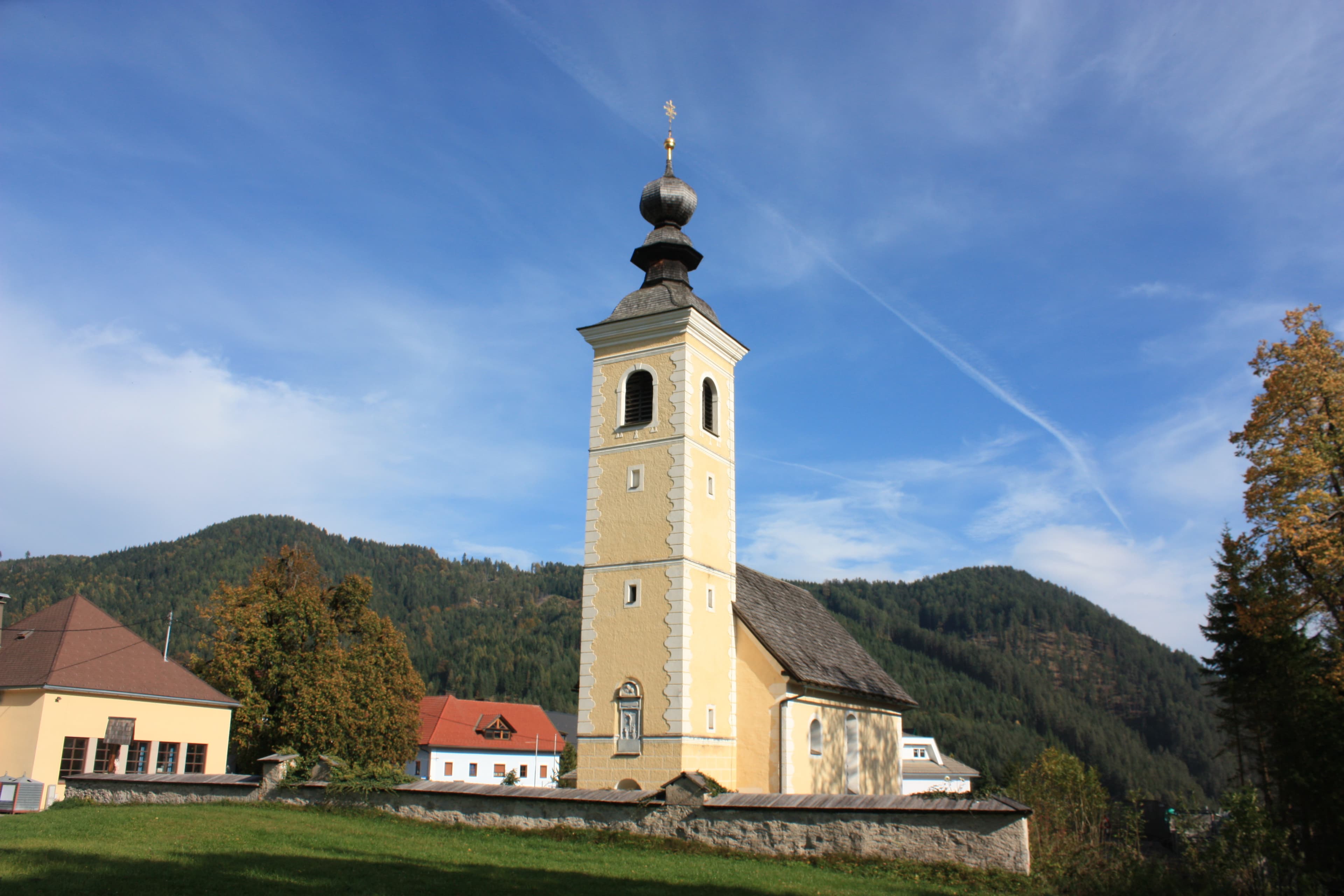 Pfarrkirche hll. Veit und Leonhard, Kreuzen, Paternion