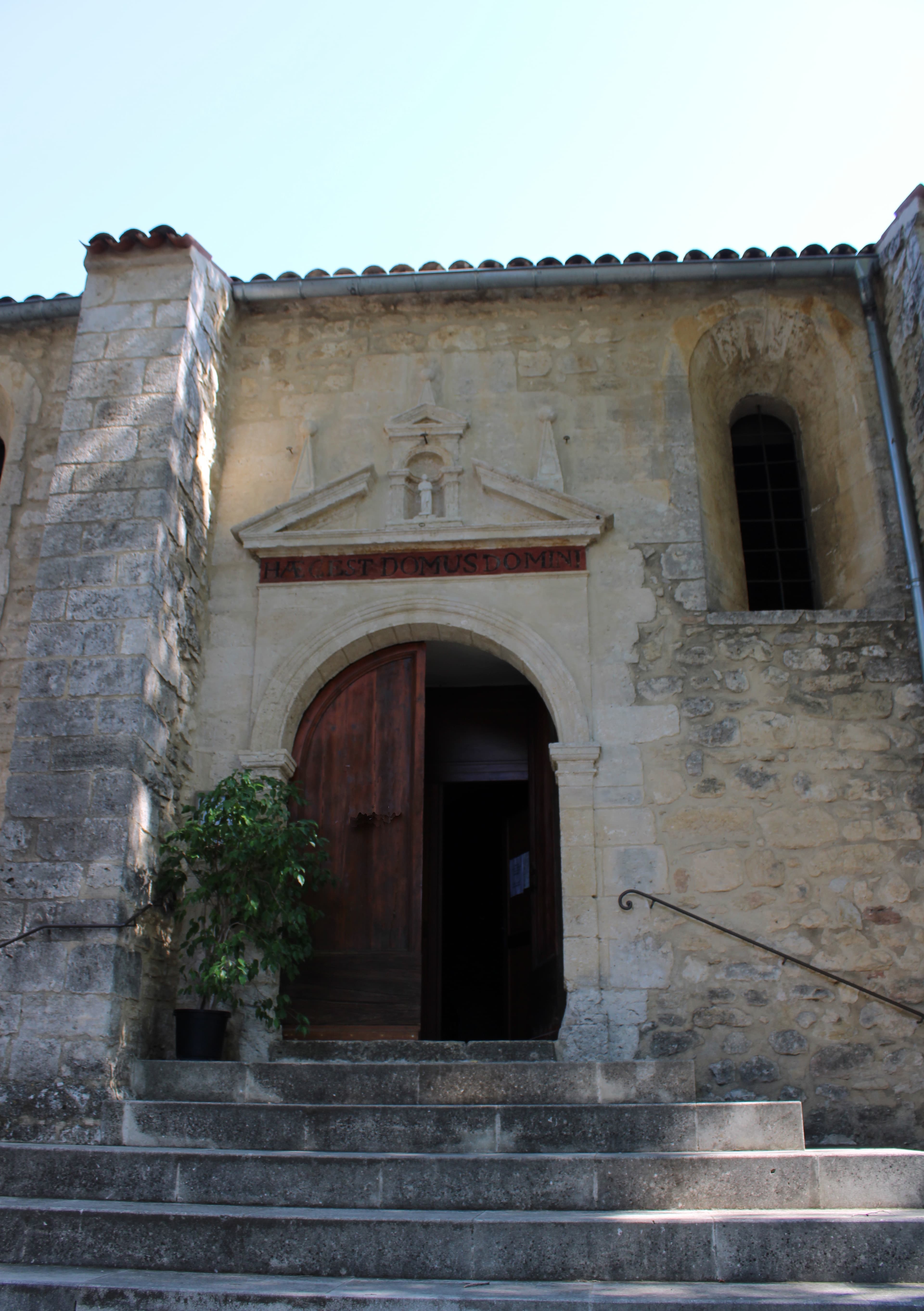 église Saint-Pierre-ès-Liens d'Aurons