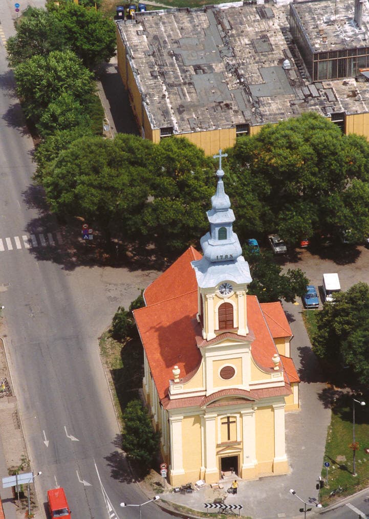 Holy Trinity Church, Békés