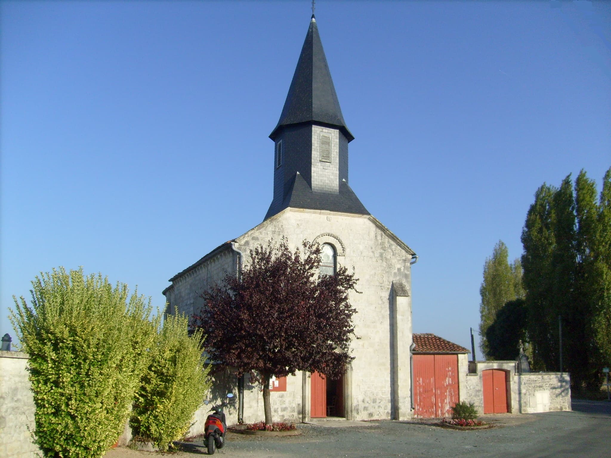 Église Sainte-Madeleine de Balanzac