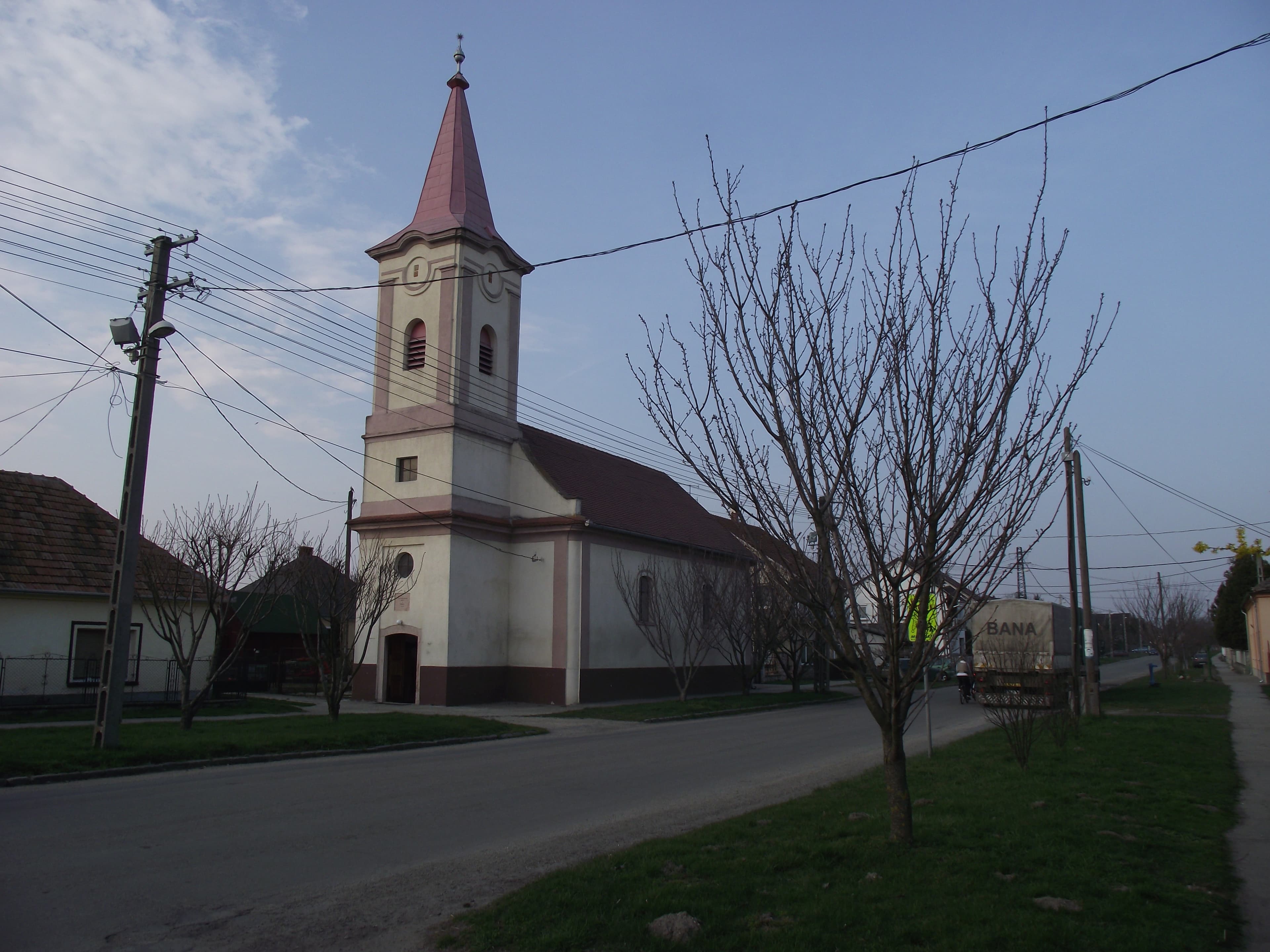 Reformed church in Bana