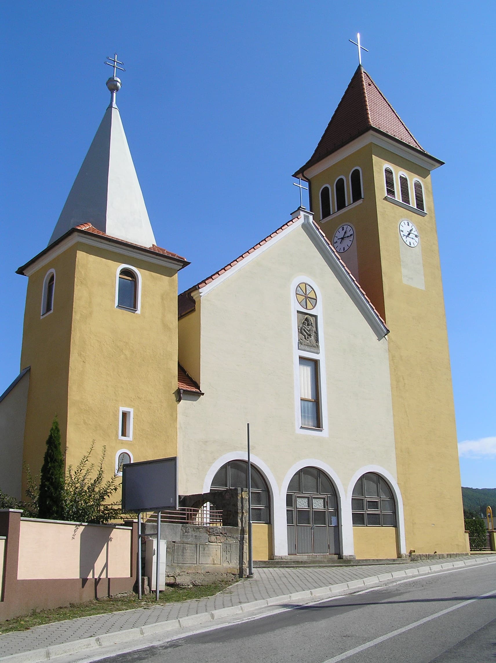 Church of St Martin, Banka