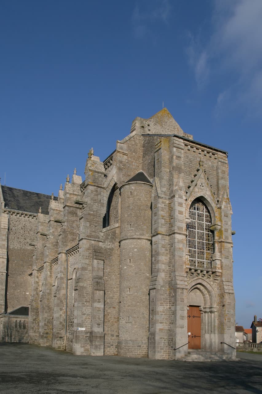 Église Notre-Dame-de-Pitié de La Chapelle-Saint-Laurent