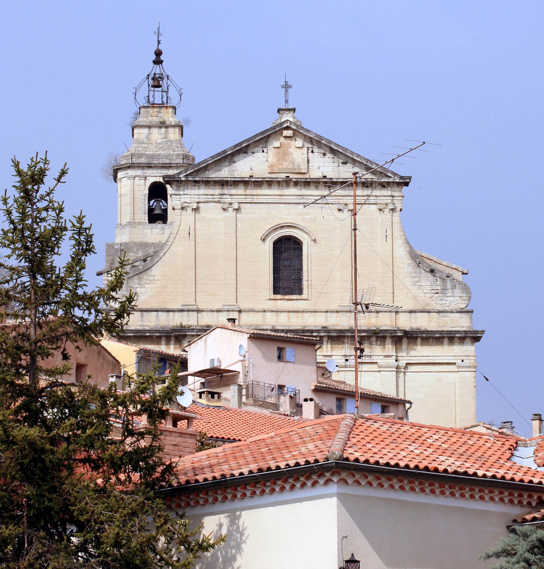 Église Saint Pierre de Bédoin