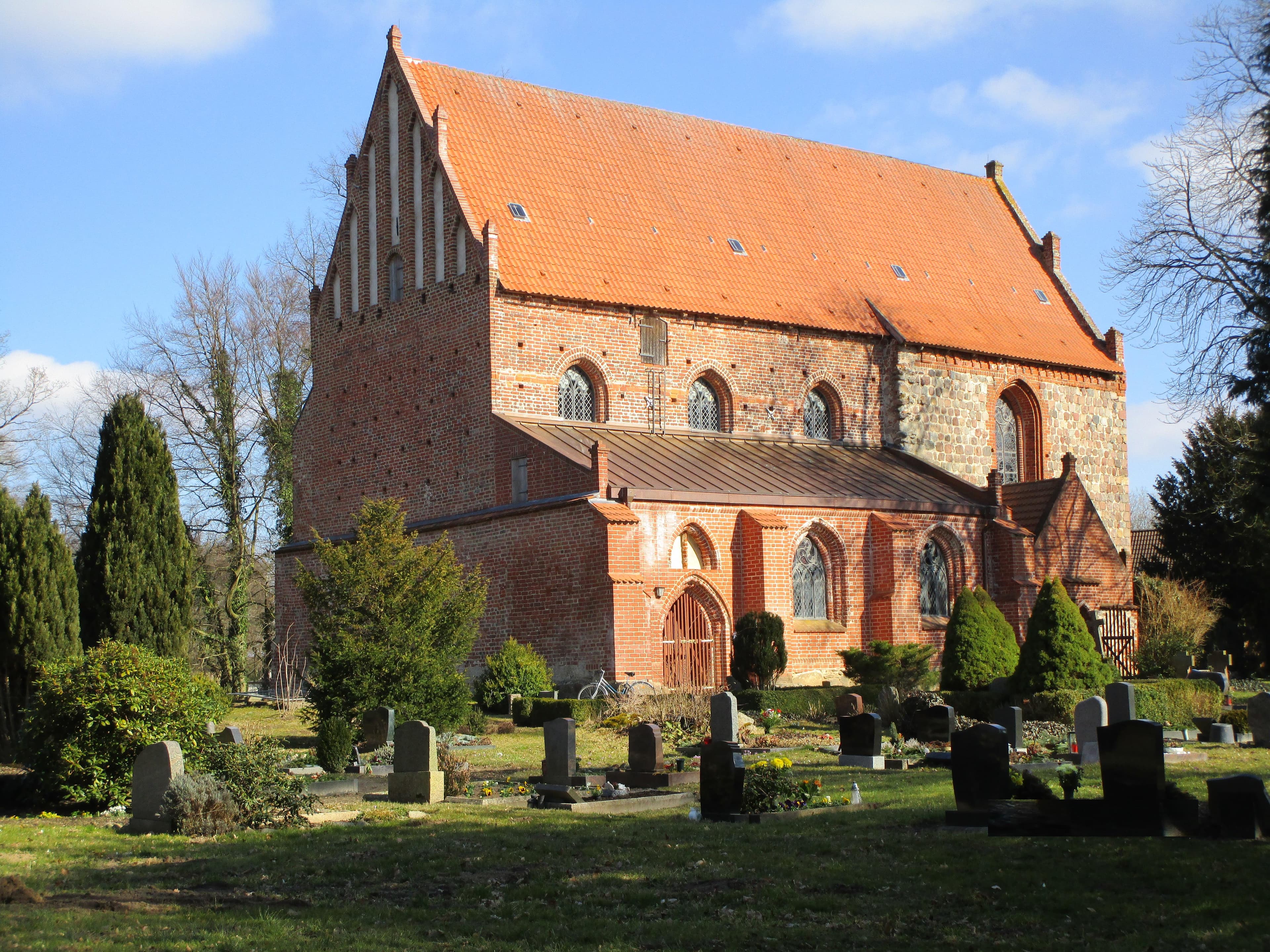 church Behrenhoff