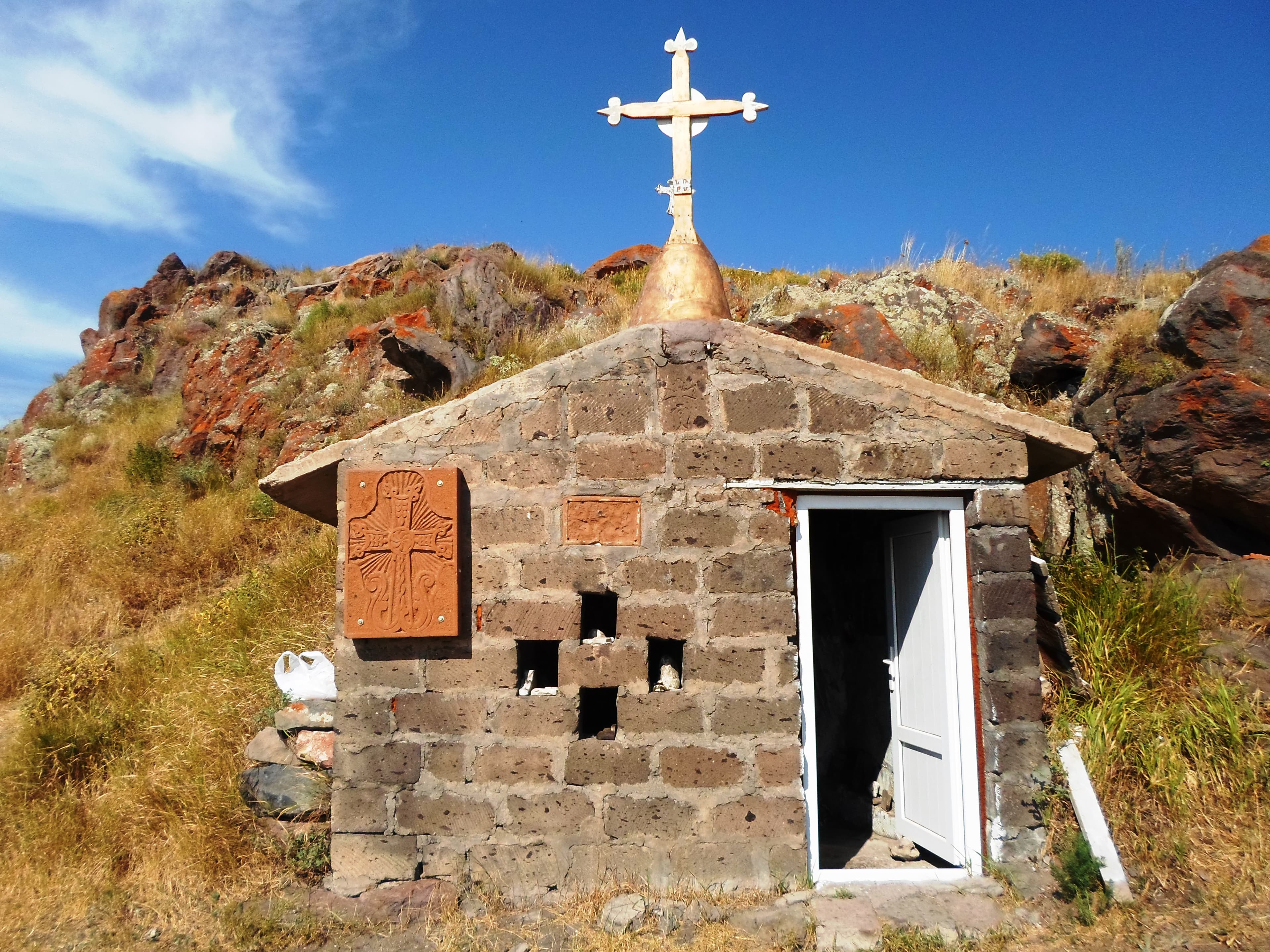 Chapel Tukh Manuk in Beniamin