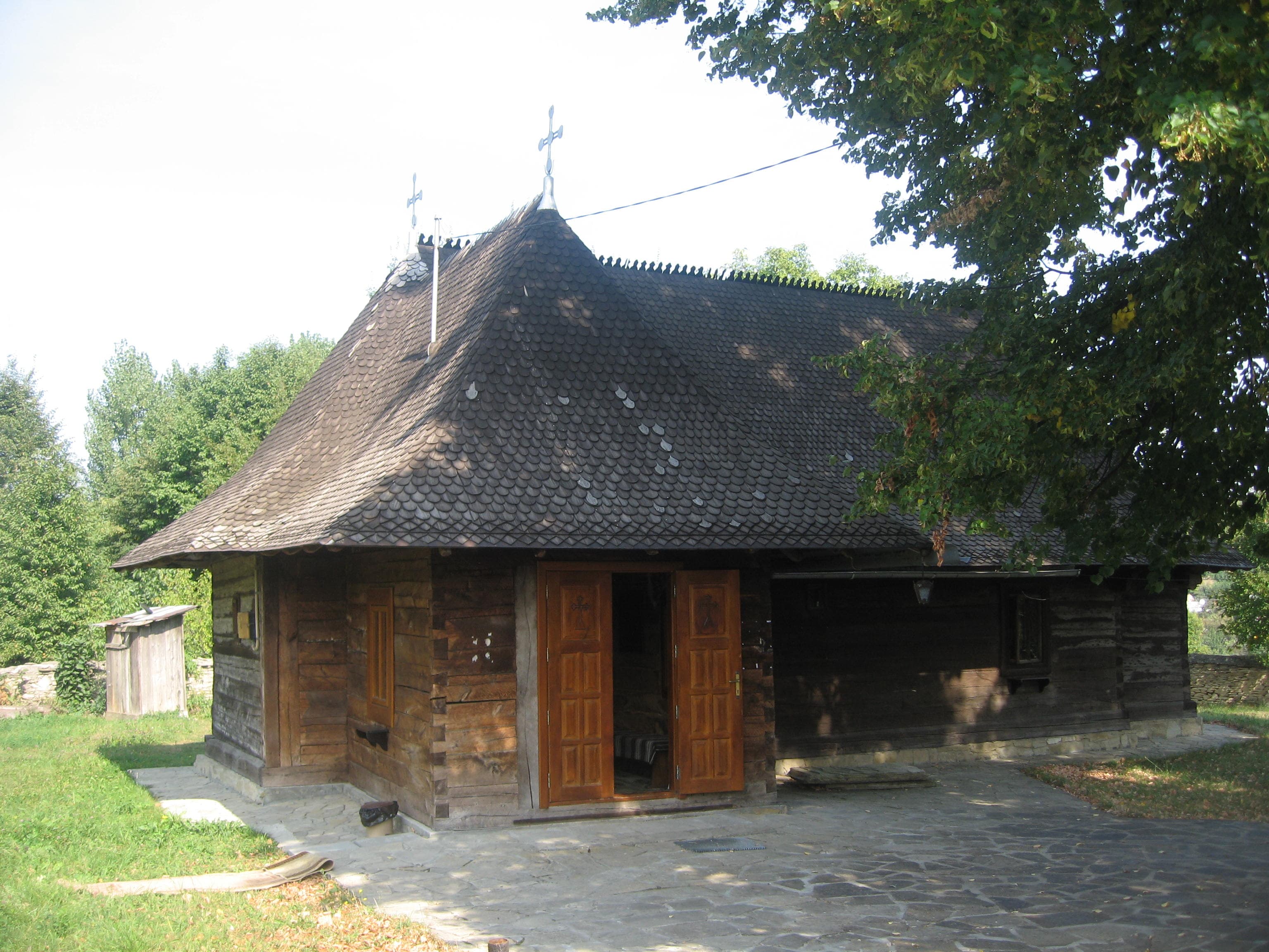 Wooden church in Adâncata, Suceava