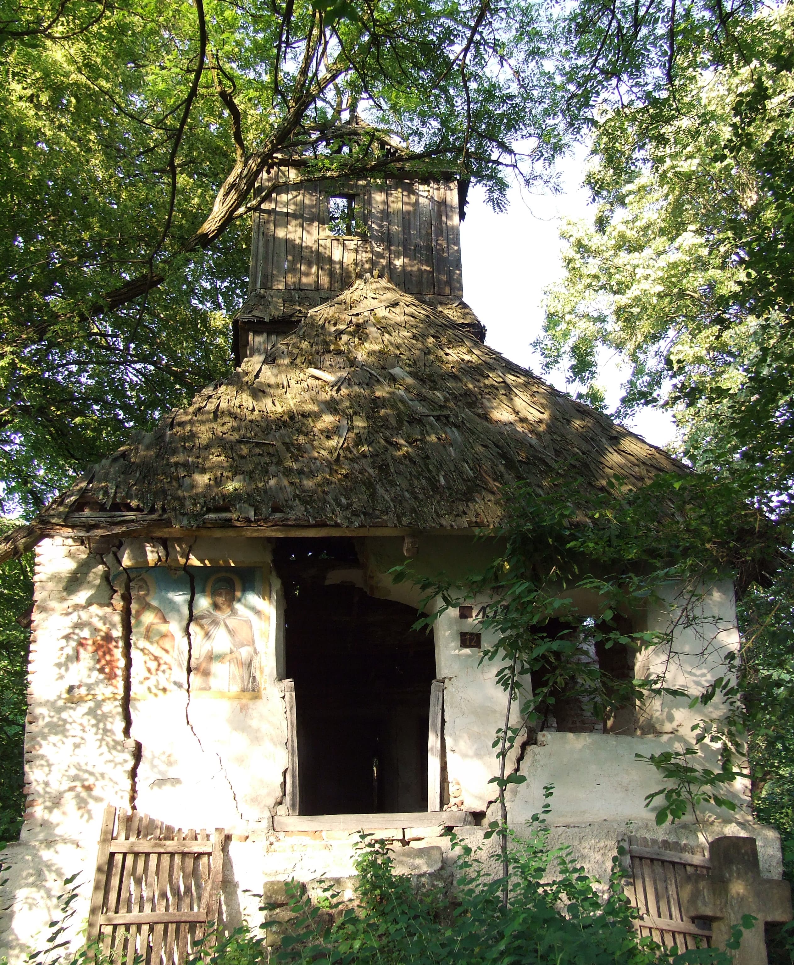 Wooden church in Budurăști, Vâlcea