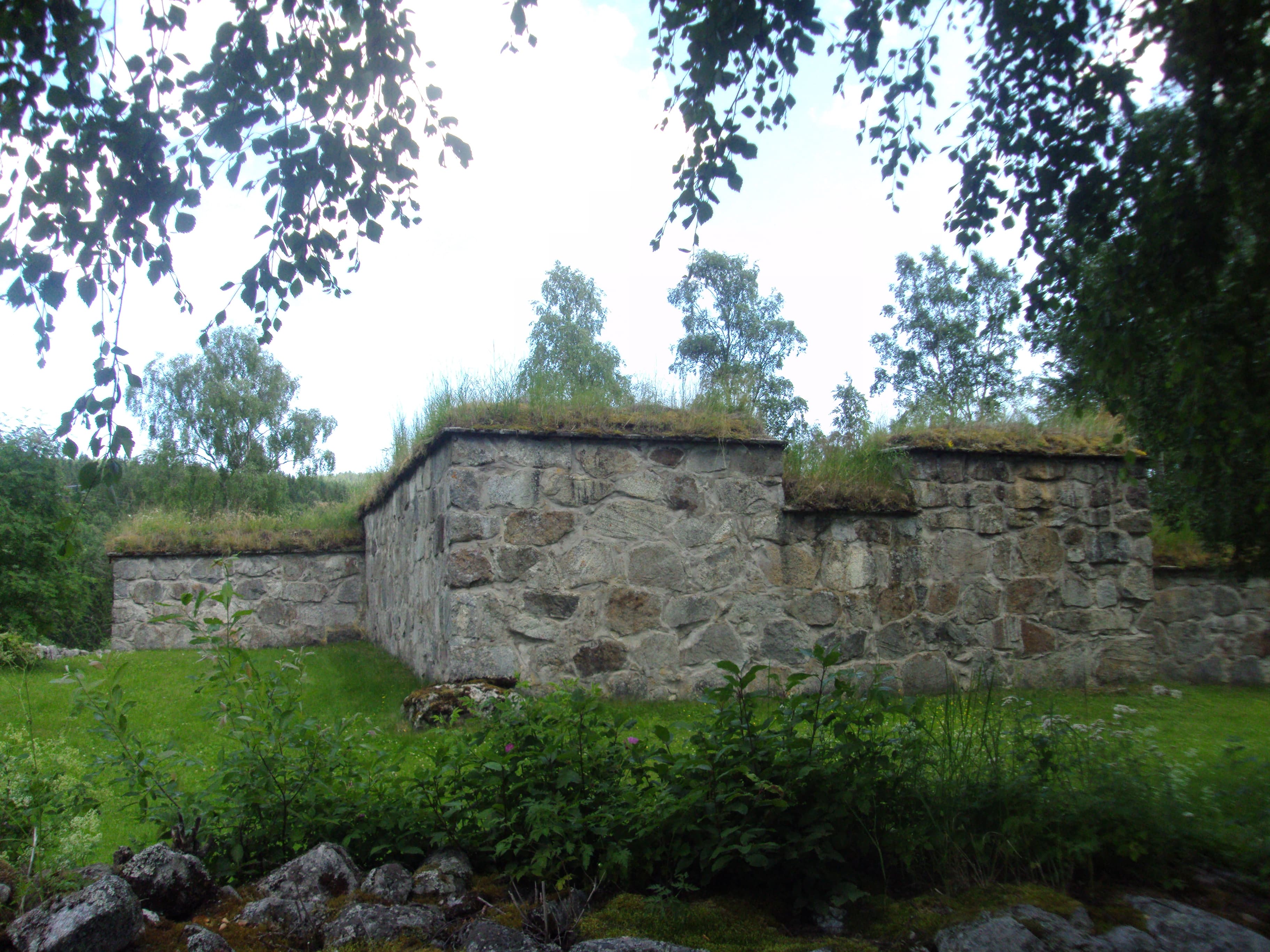 Nässoms church ruin