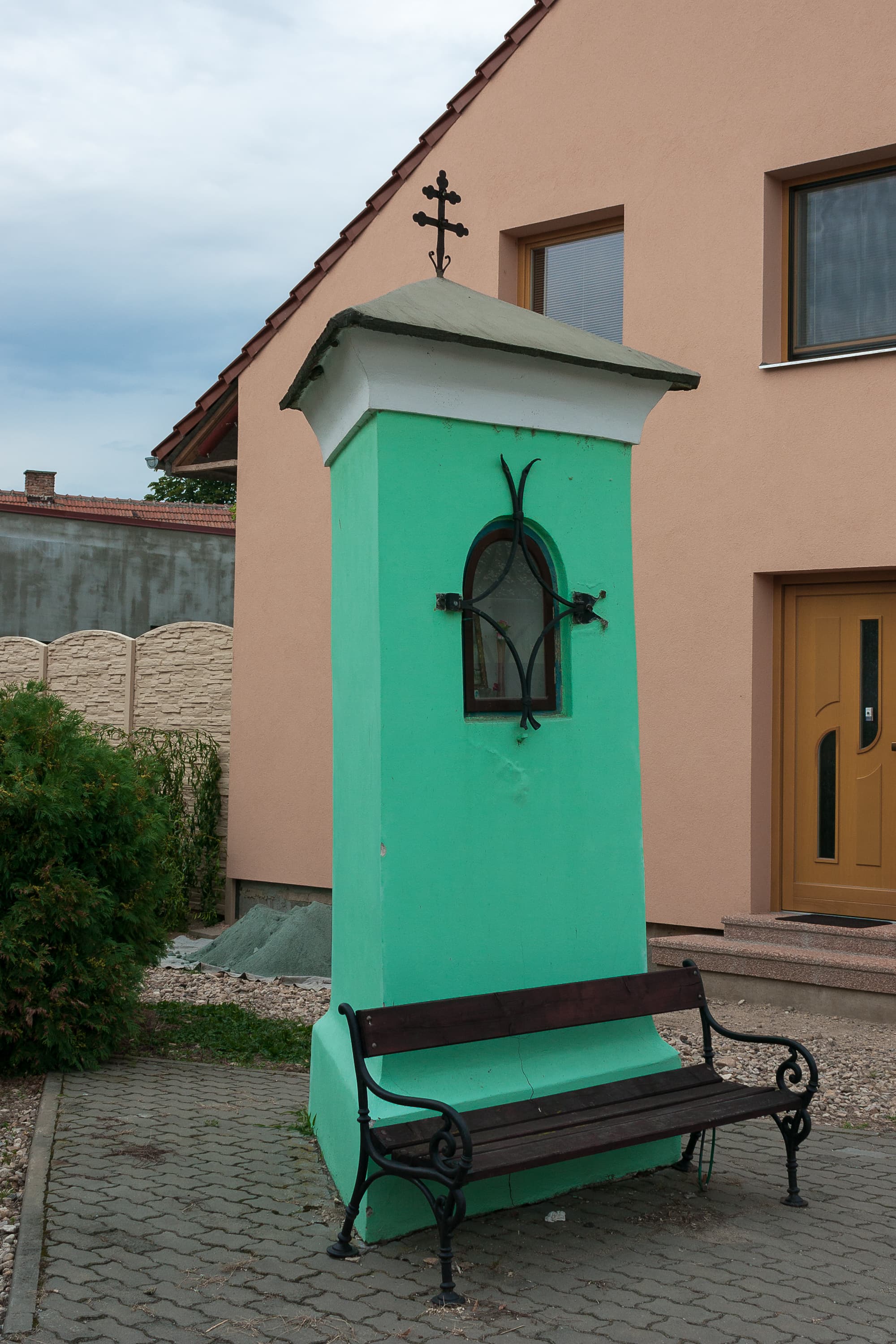Chapel-shrine in Žabčice