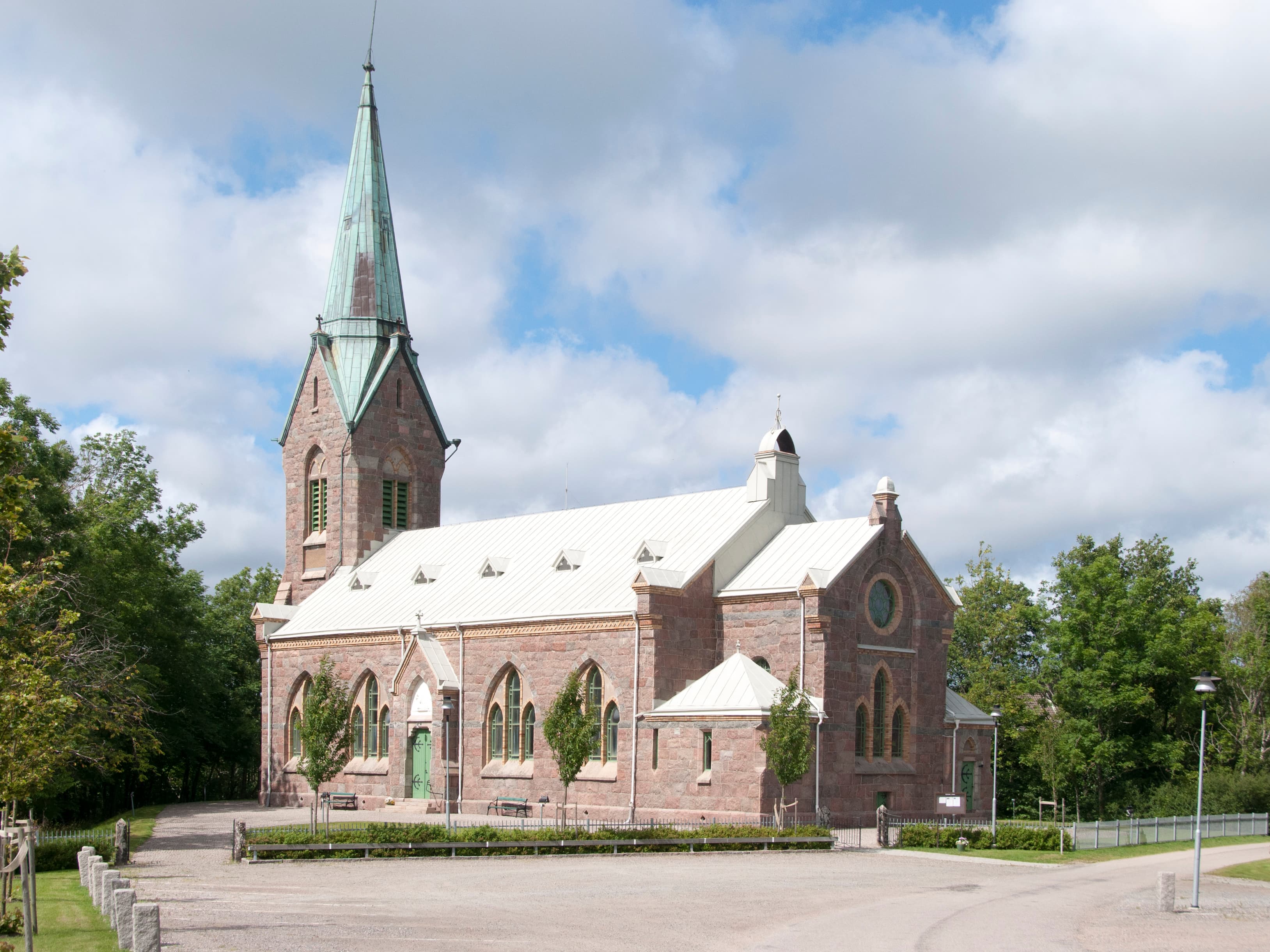Bokenäs nya kyrka