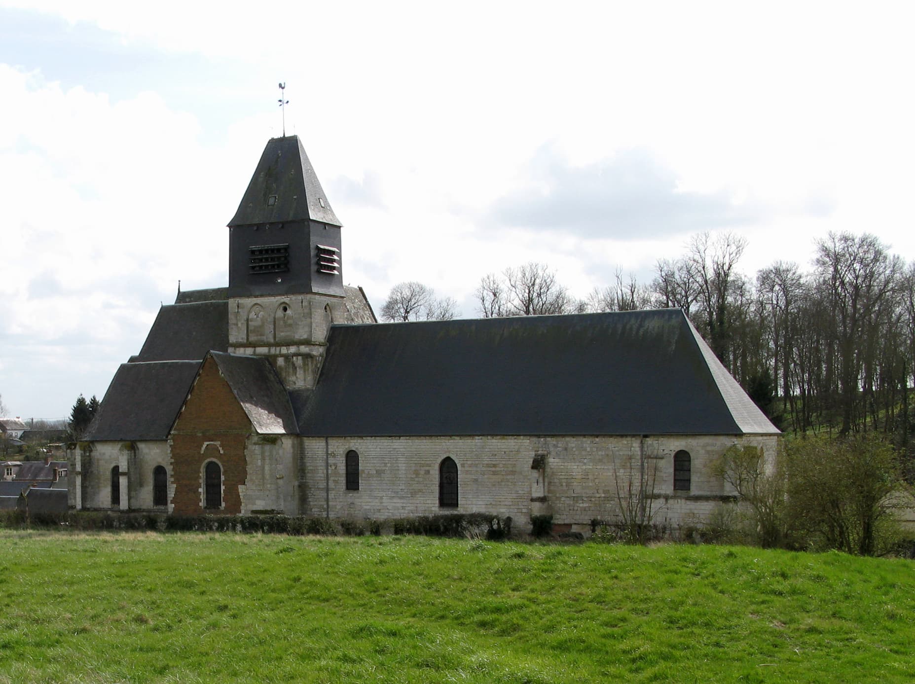 Église Saint-Nicolas de Bonneuil-les-Eaux
