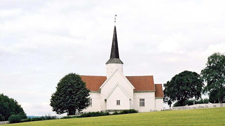 Brøttum Church