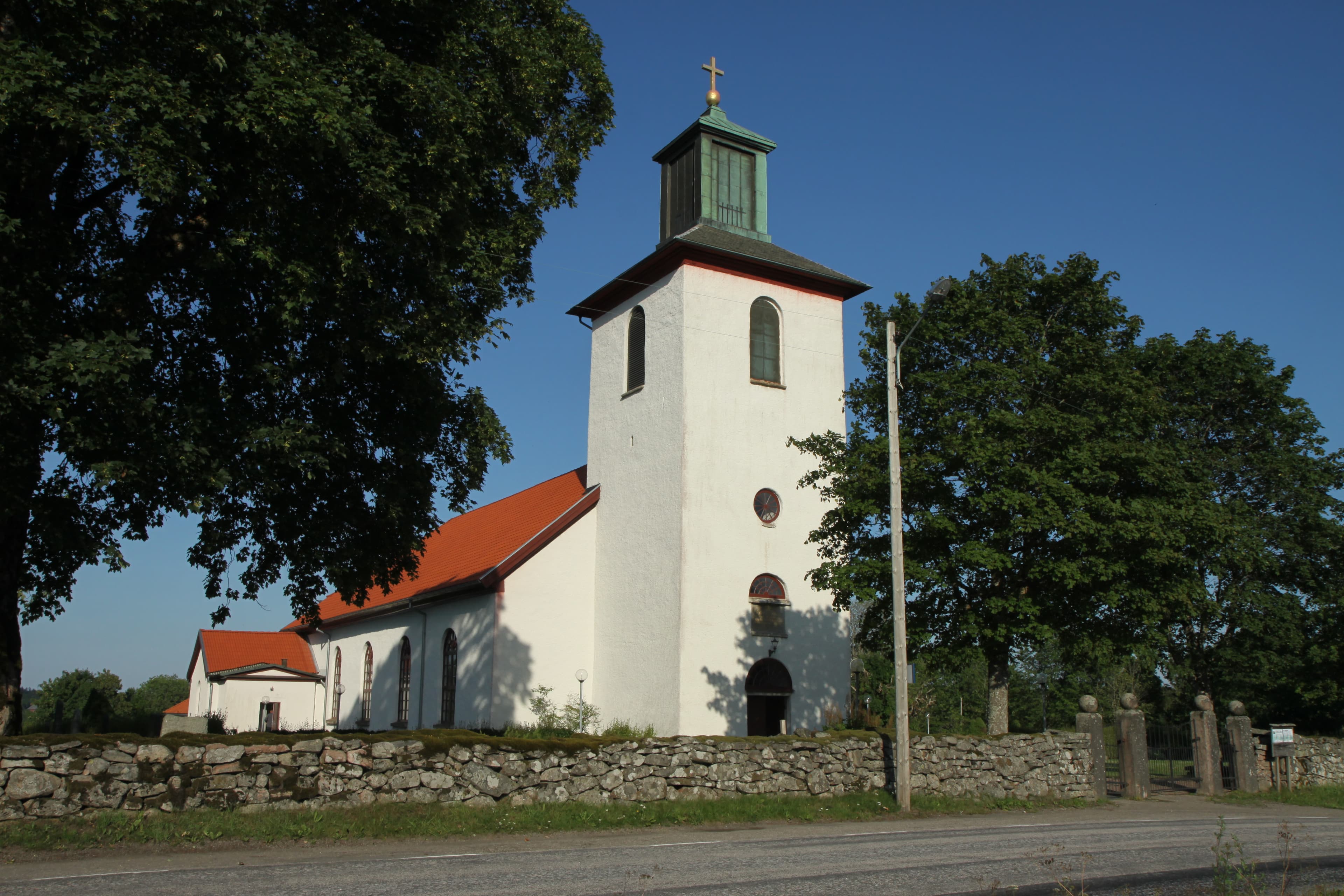 Bredared Church